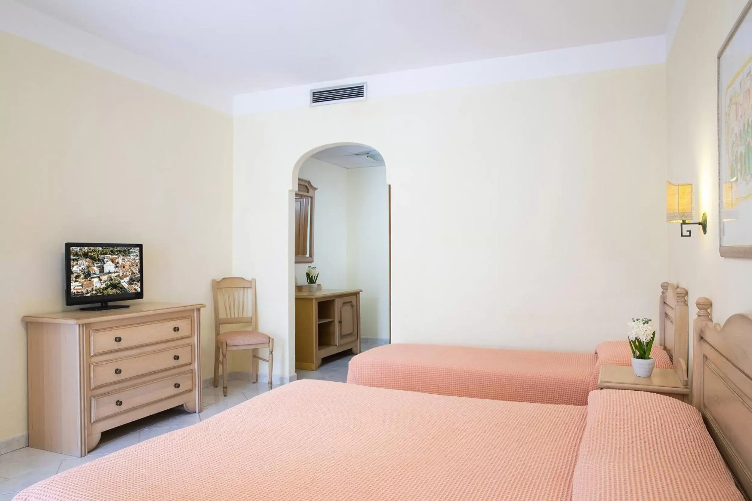 Bedroom, Bed in Hotel Maria Rosaria