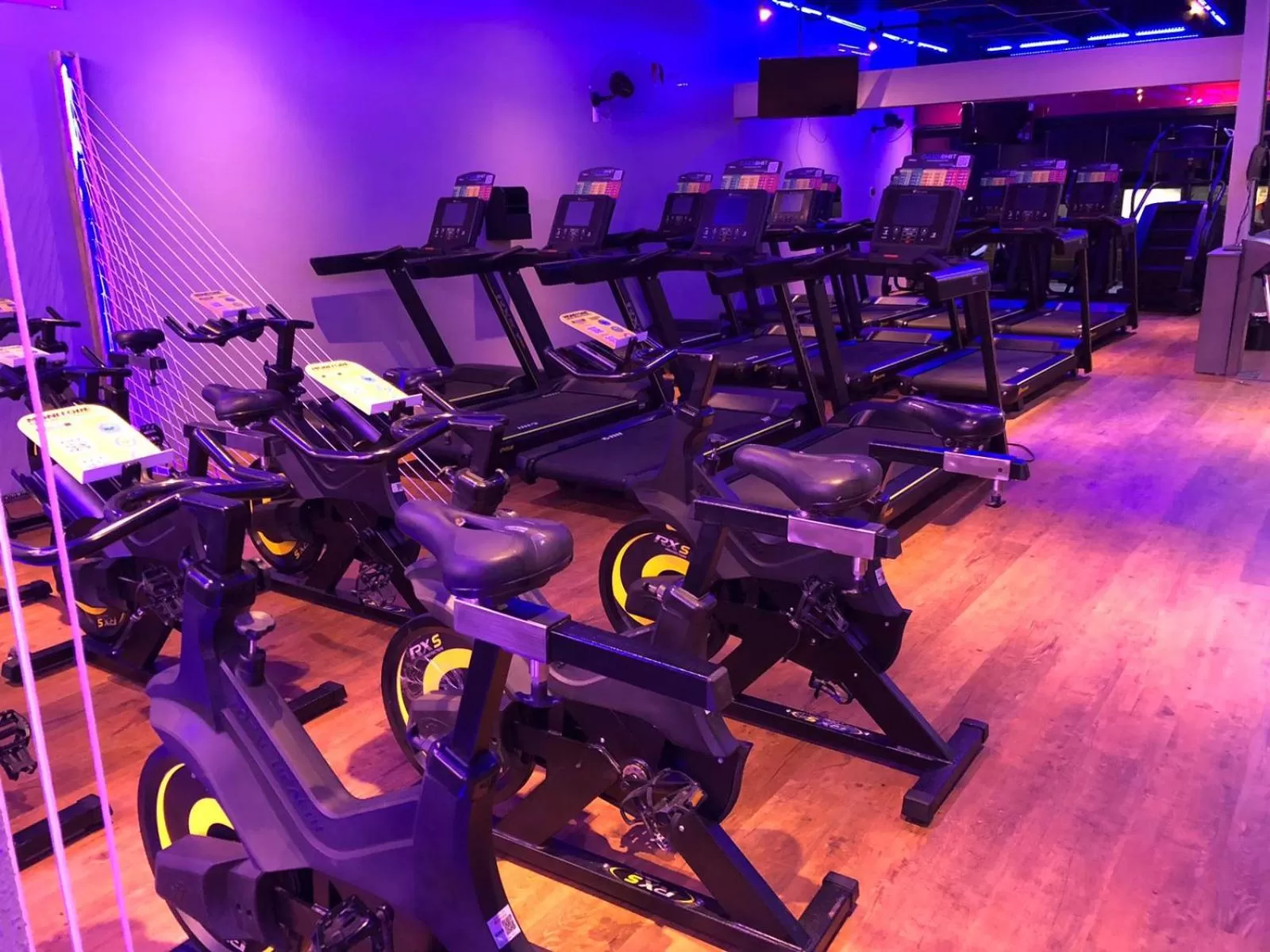 Fitness centre/facilities in Brisamar Suite Hotel