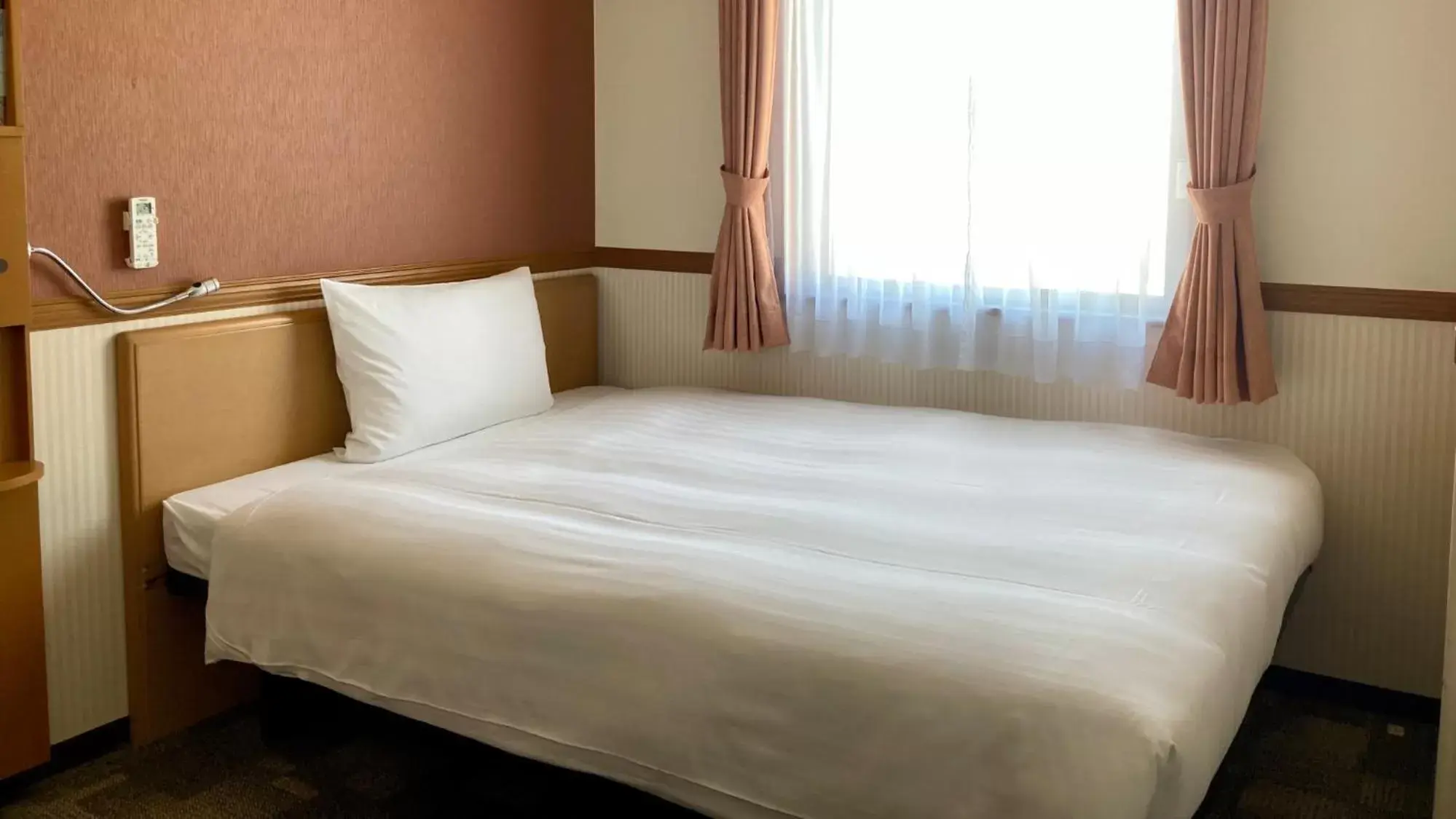 Bedroom, Bed in Toyoko Inn Hokkaido Hakodate Ekimae Asaichi