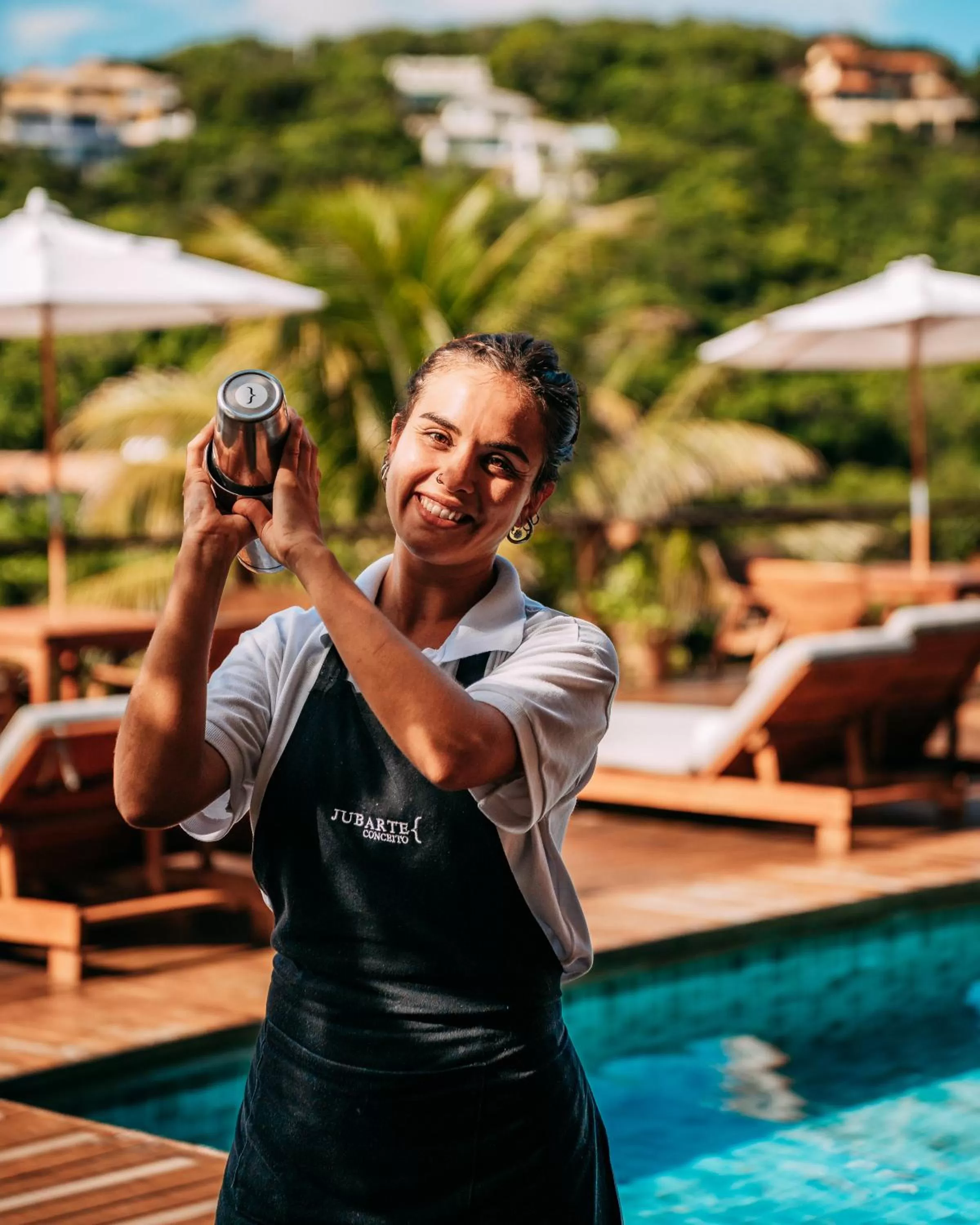 Staff in Jubarte Hotel by Insólito