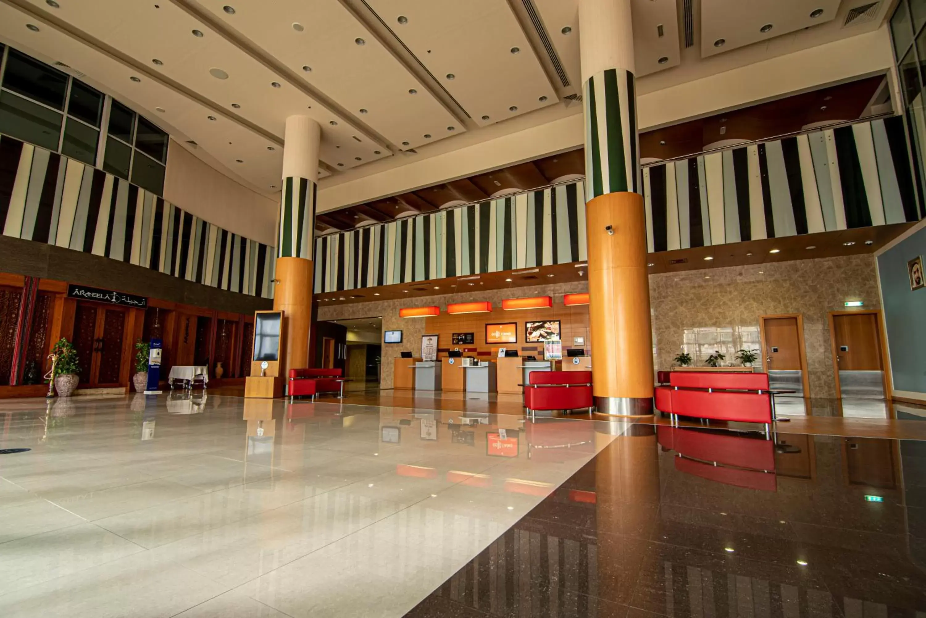 Lobby or reception, Restaurant/Places to Eat in Ibis Fujairah