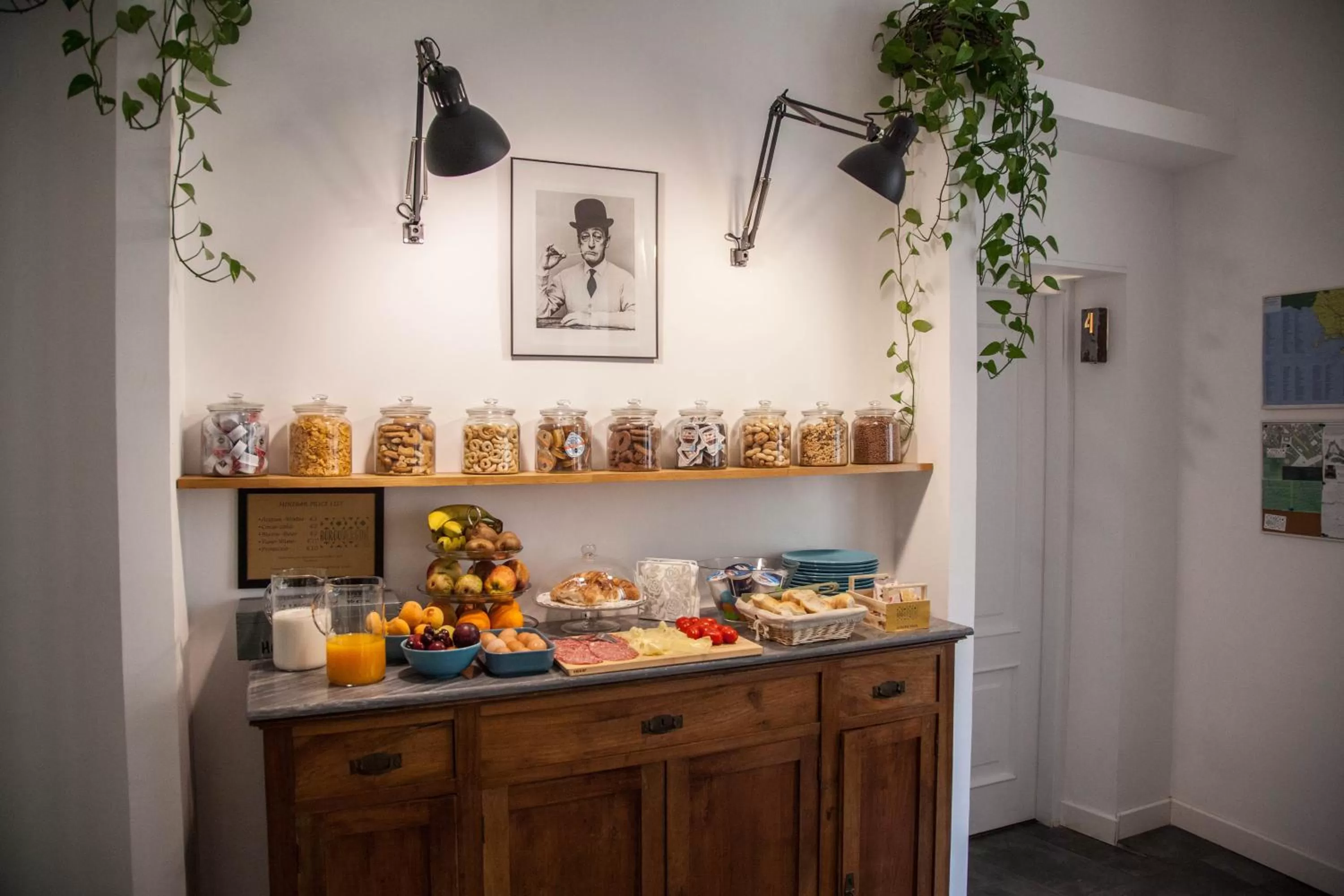 Buffet breakfast in Borgo Vergini Garden B&B