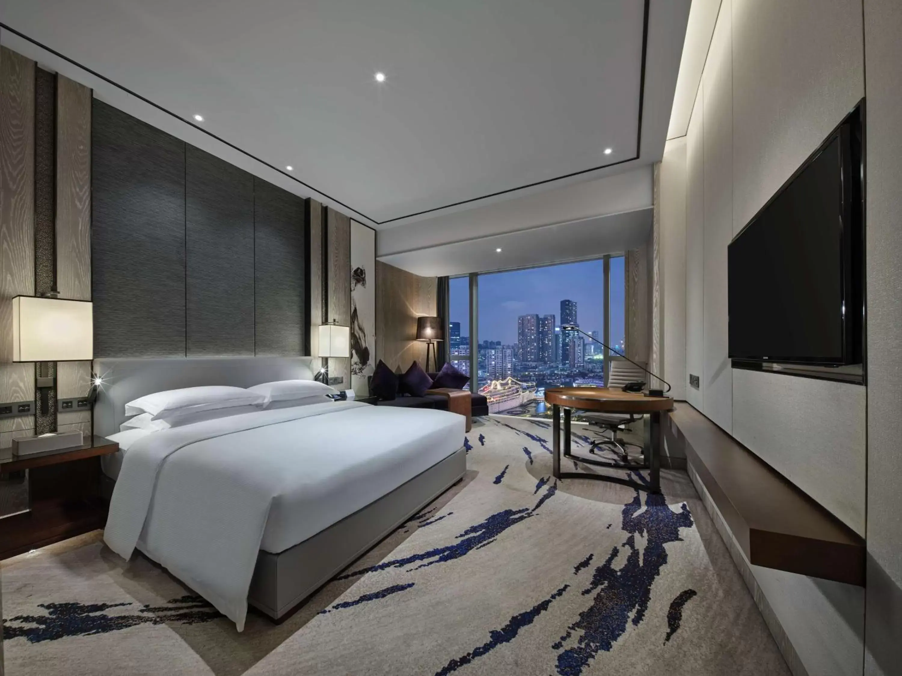 Bed in Hilton Shenzhen Shekou Nanhai