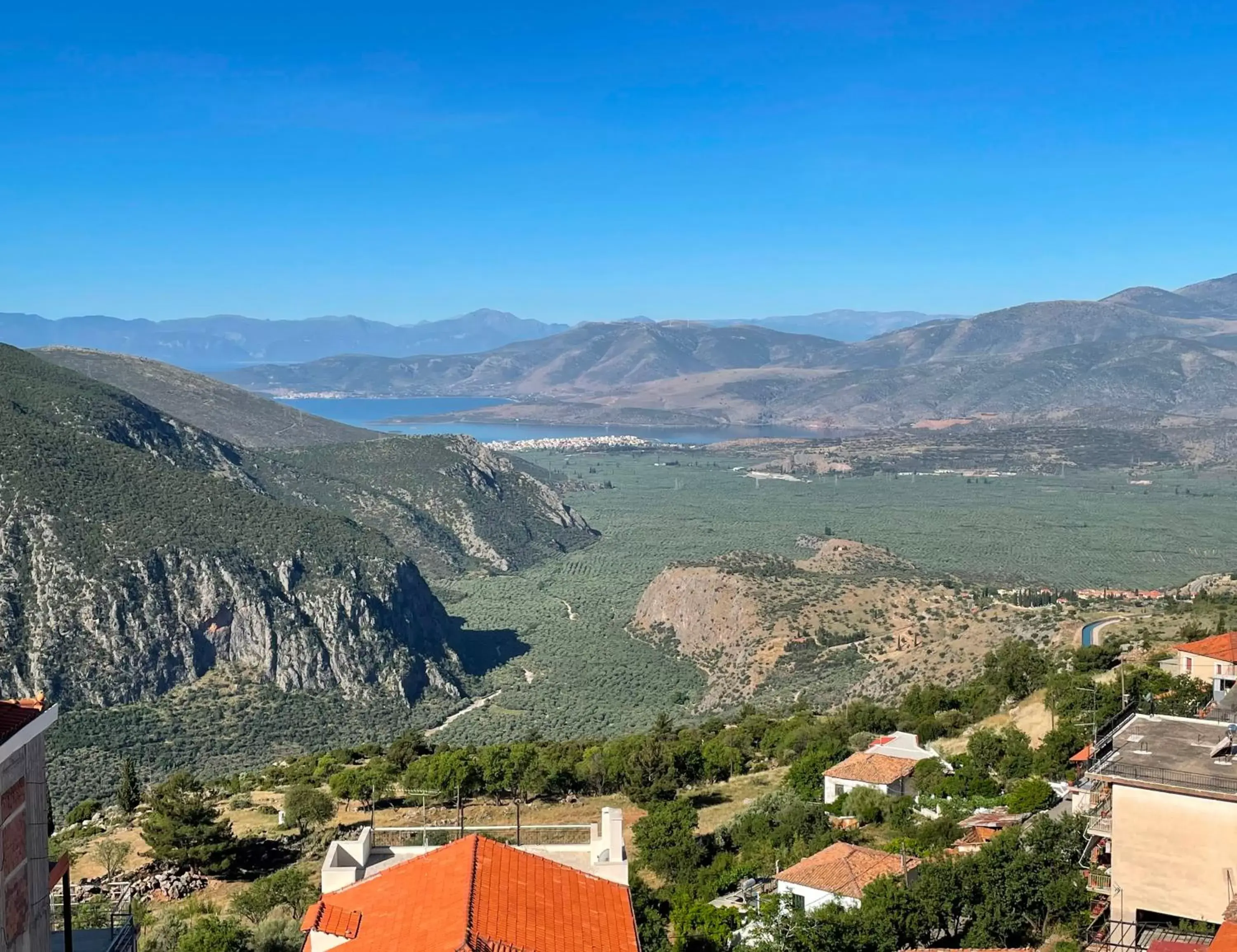 Natural landscape, Mountain View in Fedriades Delphi Hotel