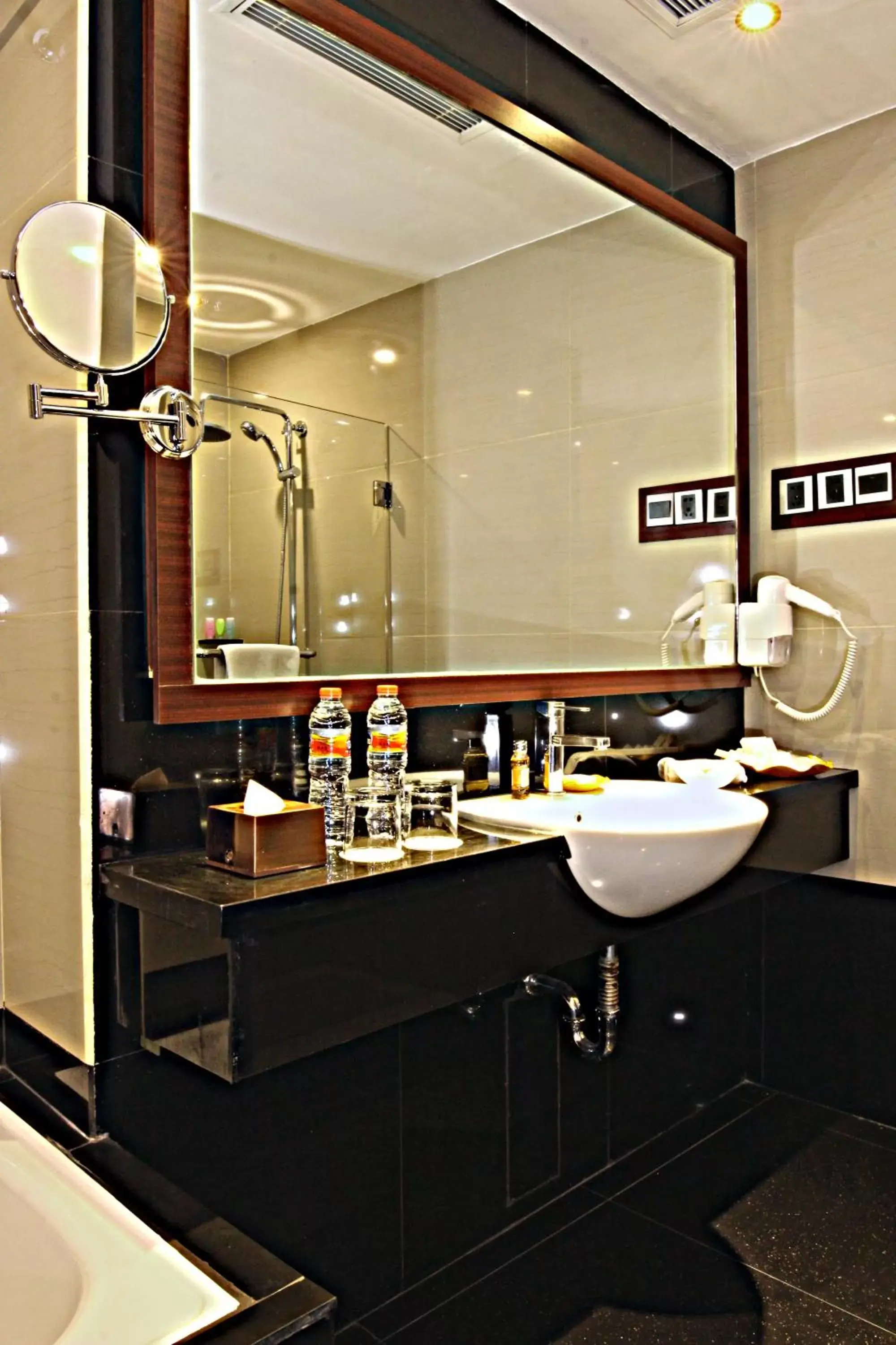 Bathroom in Best Western Plus Makassar Beach