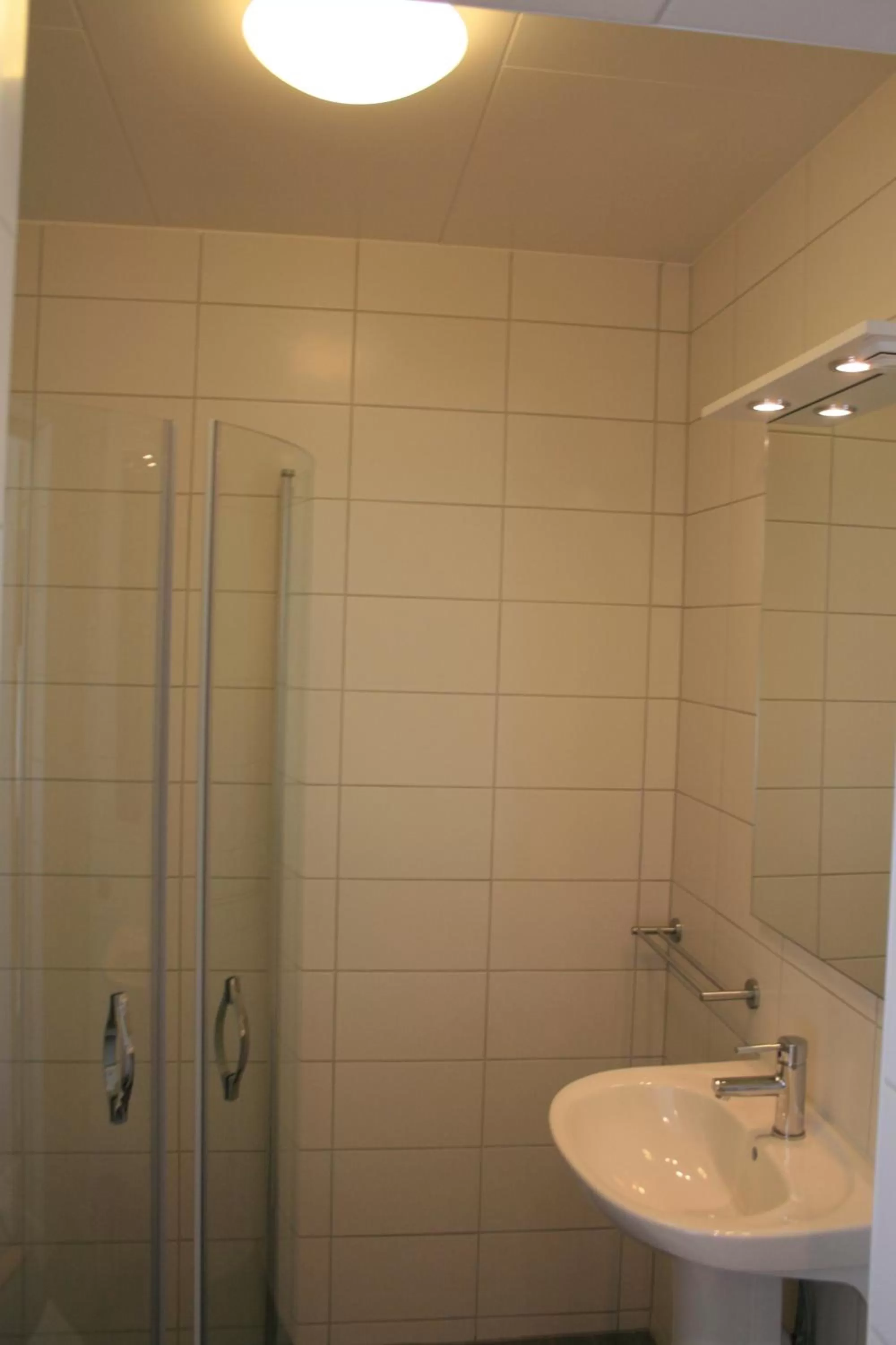 Bathroom in Flygplatshotellet