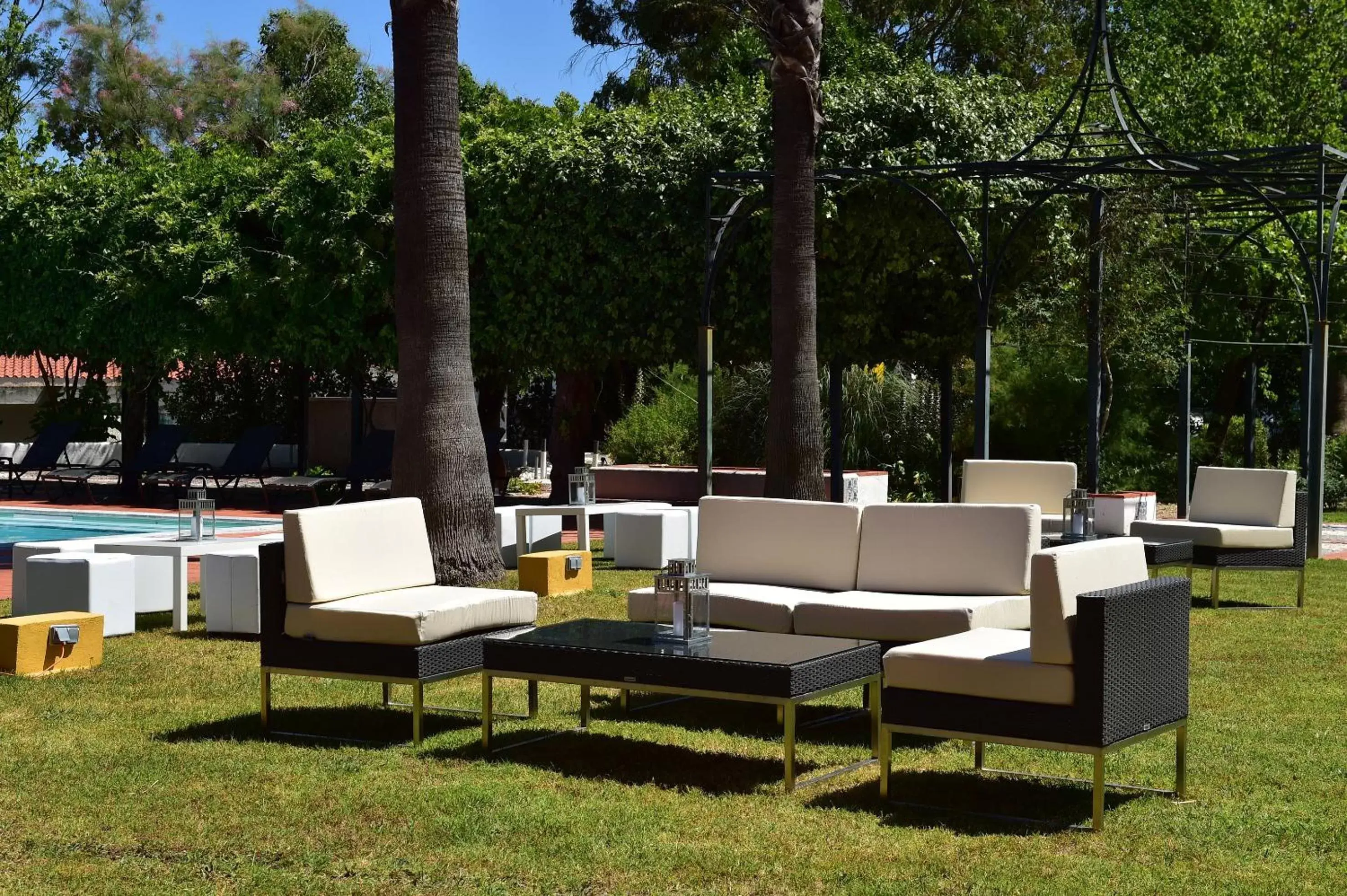 Swimming pool, Patio/Outdoor Area in Pousada Convento de Beja