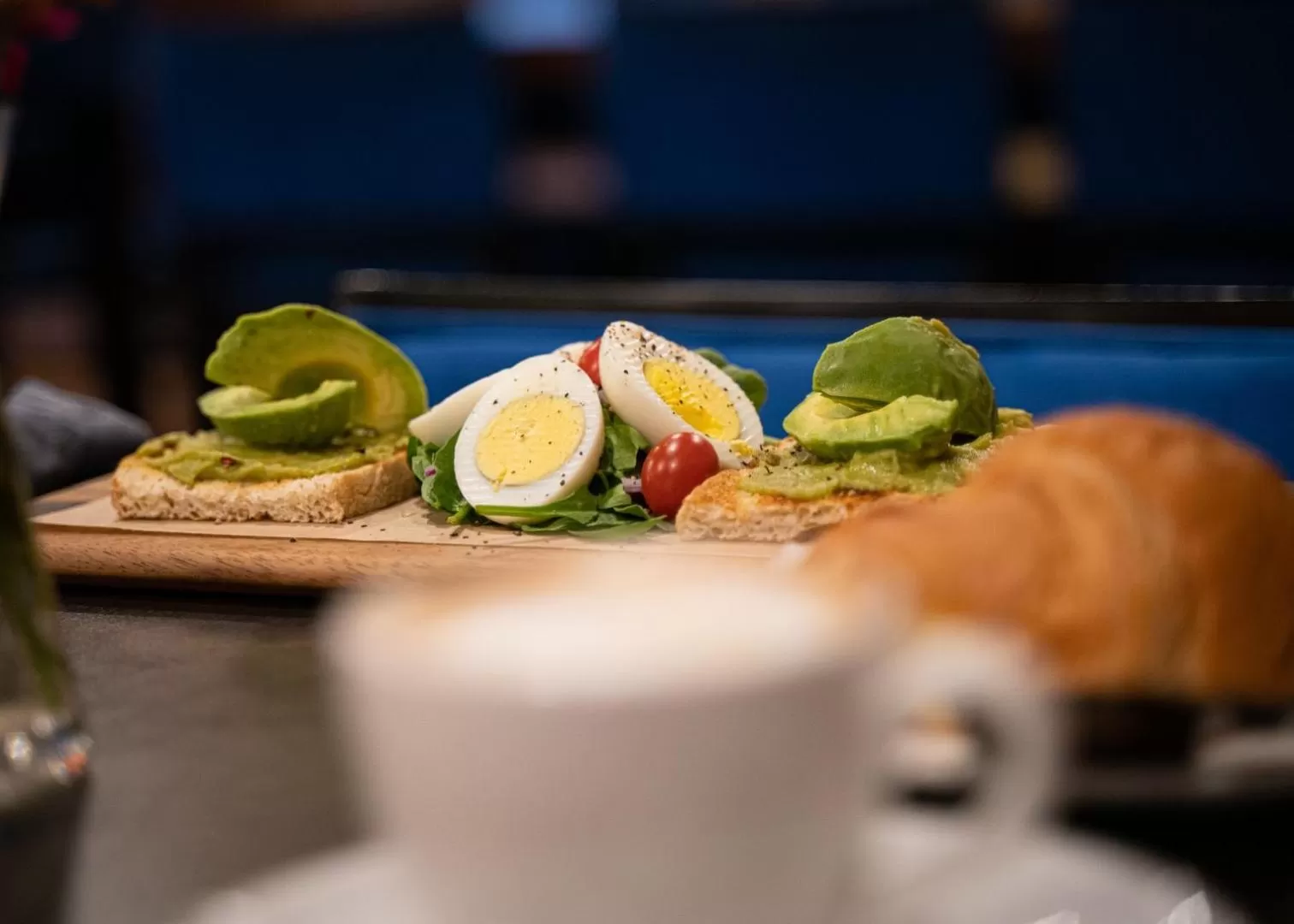 Breakfast in Courtyard Boston Copley Square