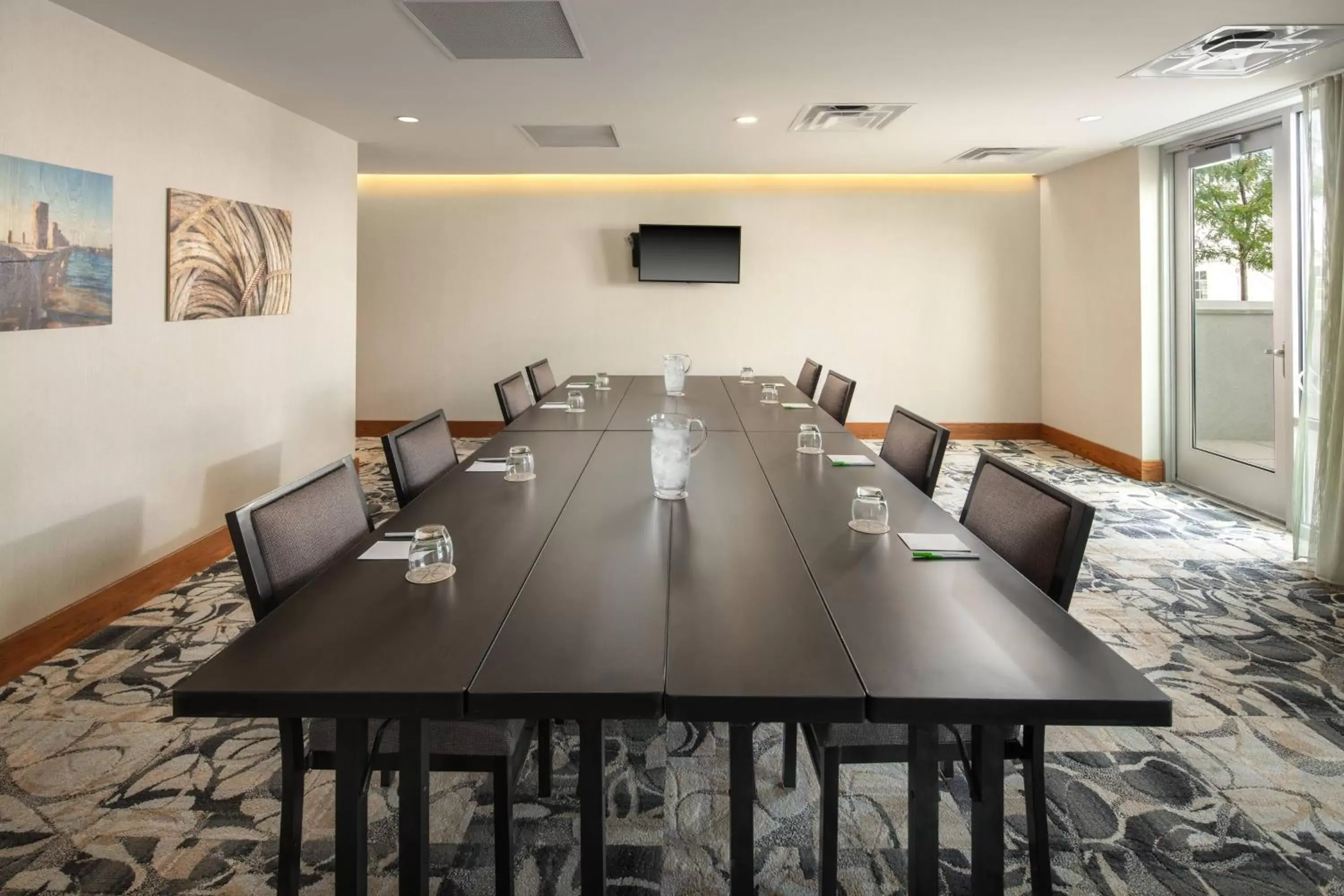 Meeting/conference room in Courtyard by Marriott Erie Bayfront