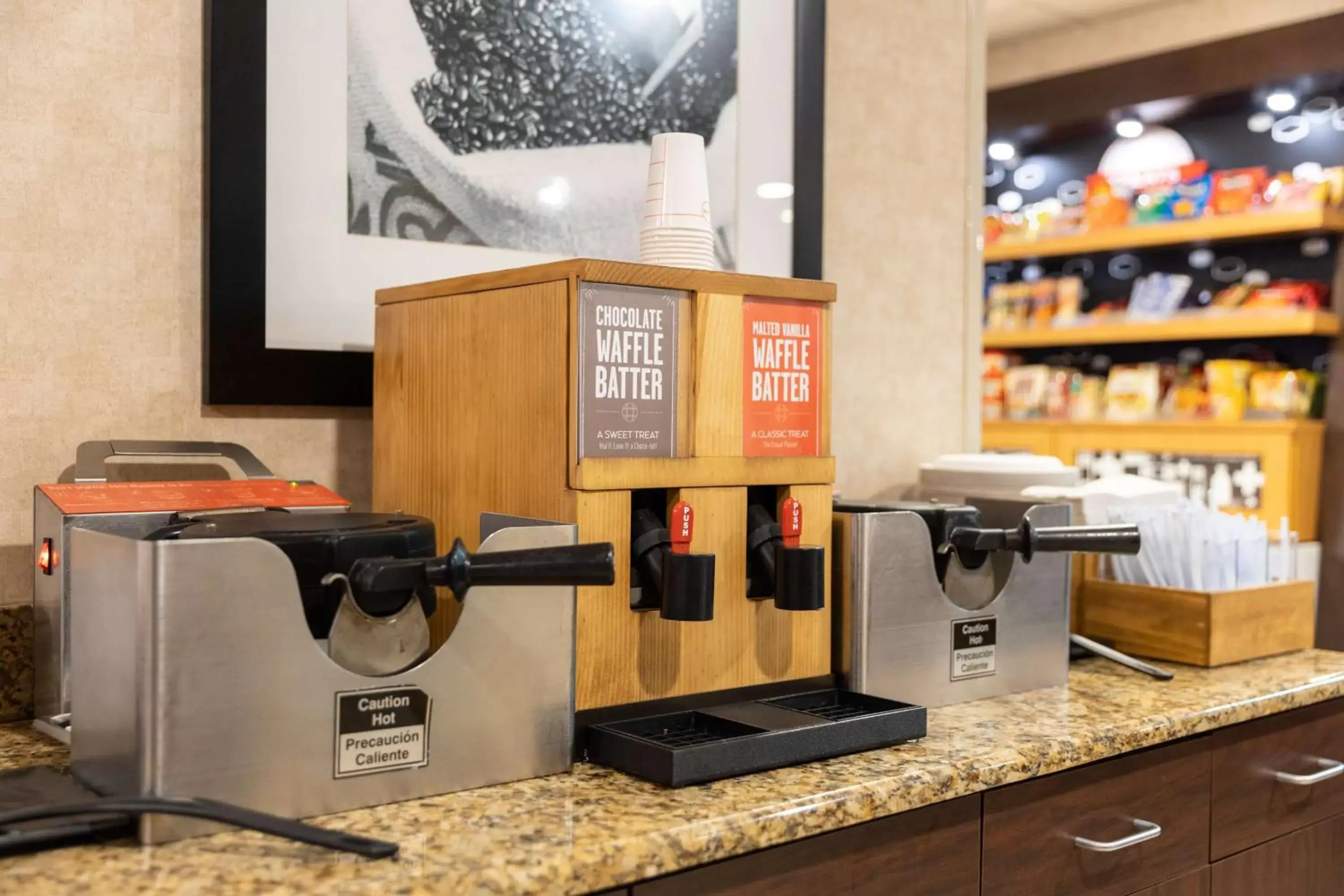 Breakfast in Hampton Inn by Hilton of Kuttawa Eddyville Breakfast in Hampton Inn by Hilton of Kuttawa Eddyville