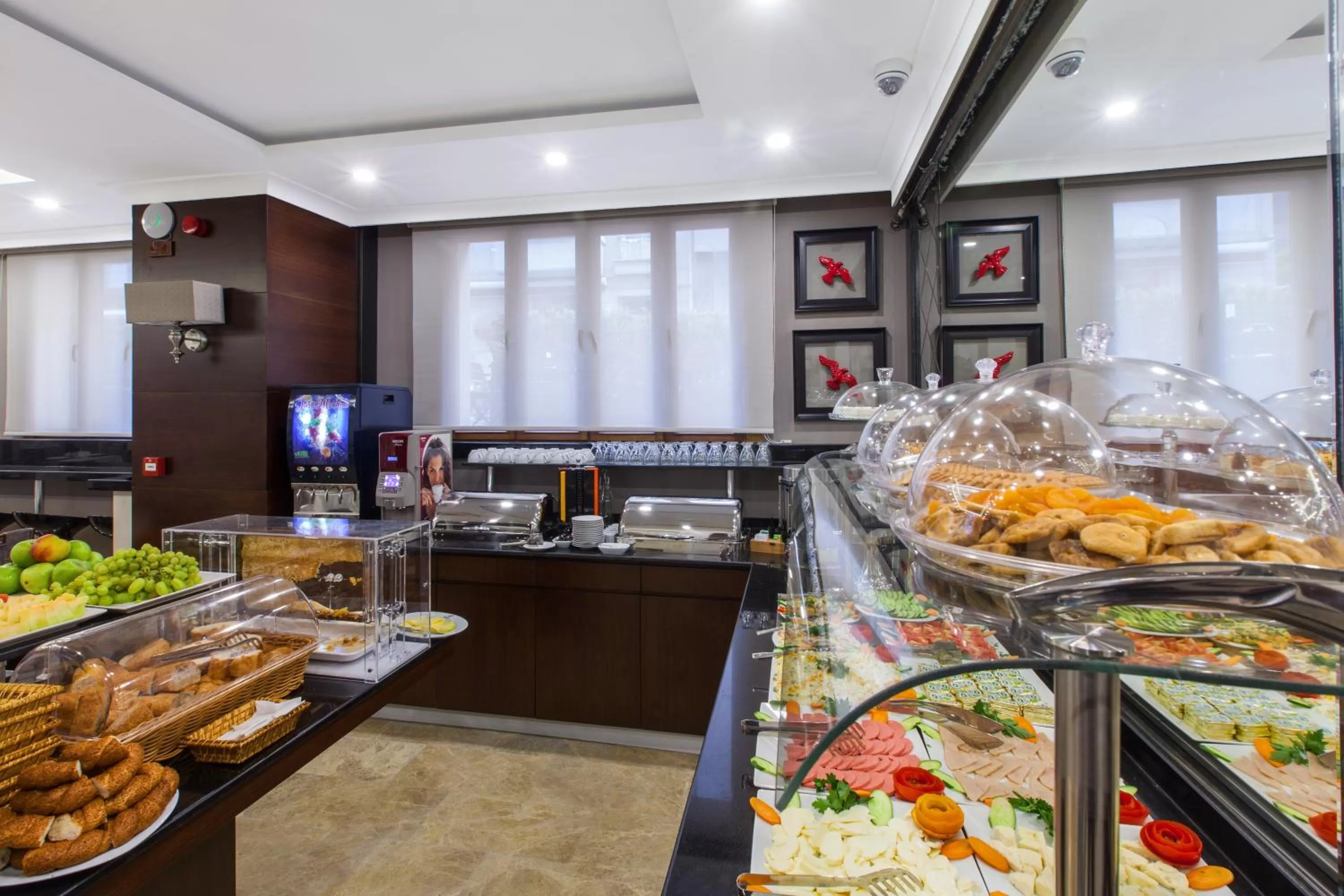 Restaurant/places to eat in Ferman Hilal Hotel-Special Category