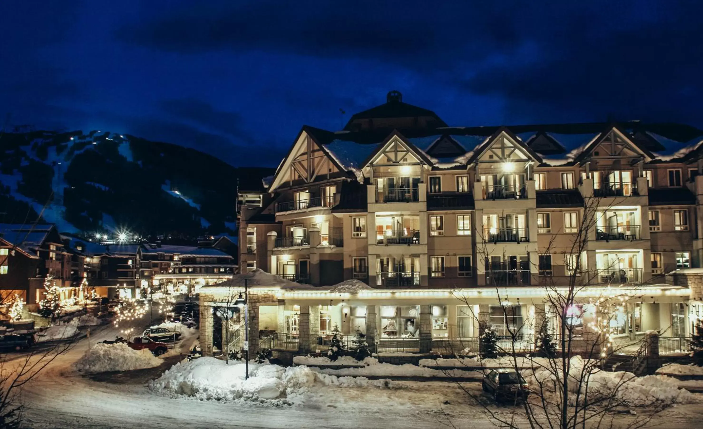 Facade/entrance, Winter in Summit Lodge Boutique Hotel Whistler