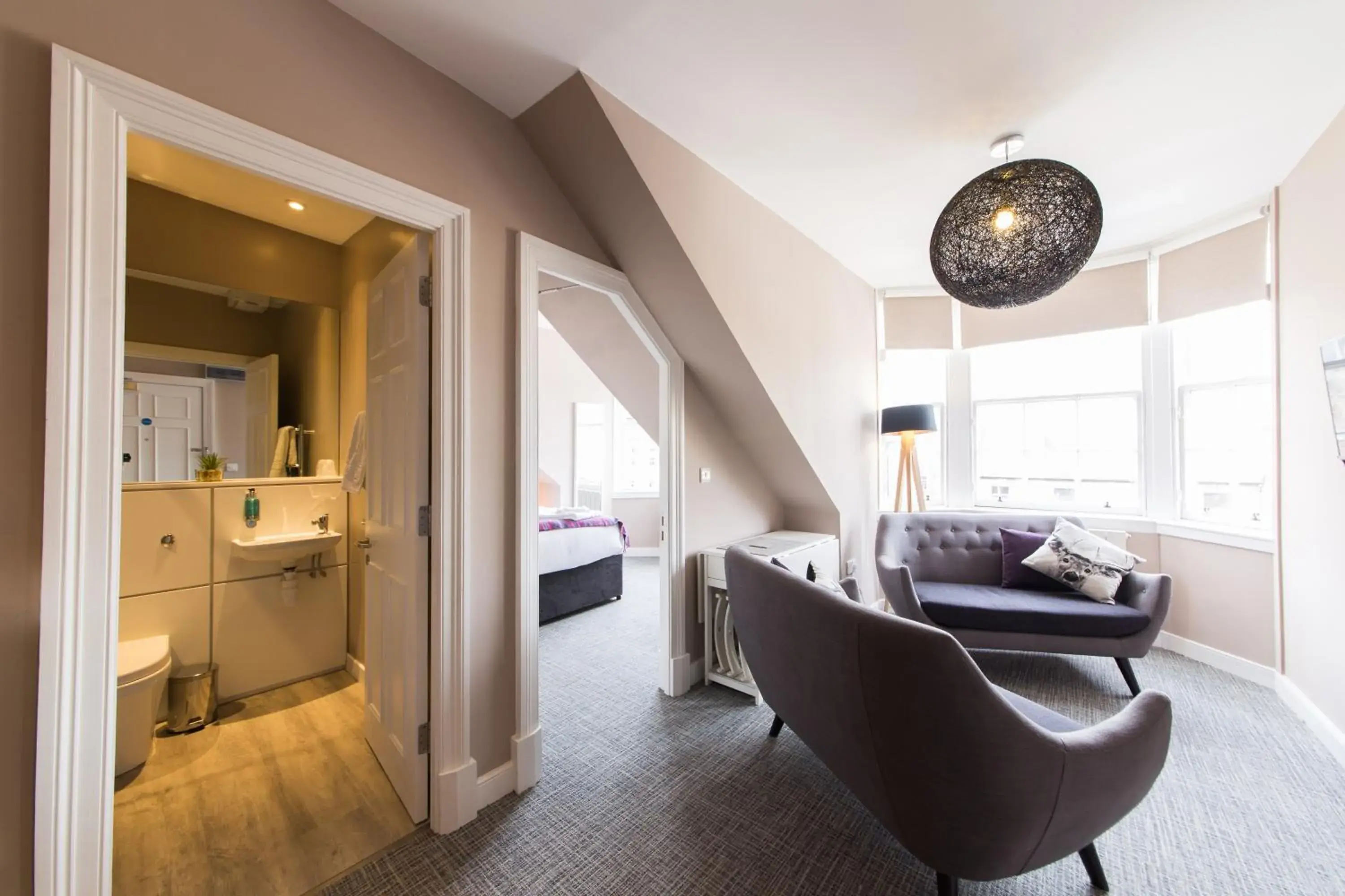 Two-Bedroom Apartment in The Spires Serviced Apartments Edinburgh