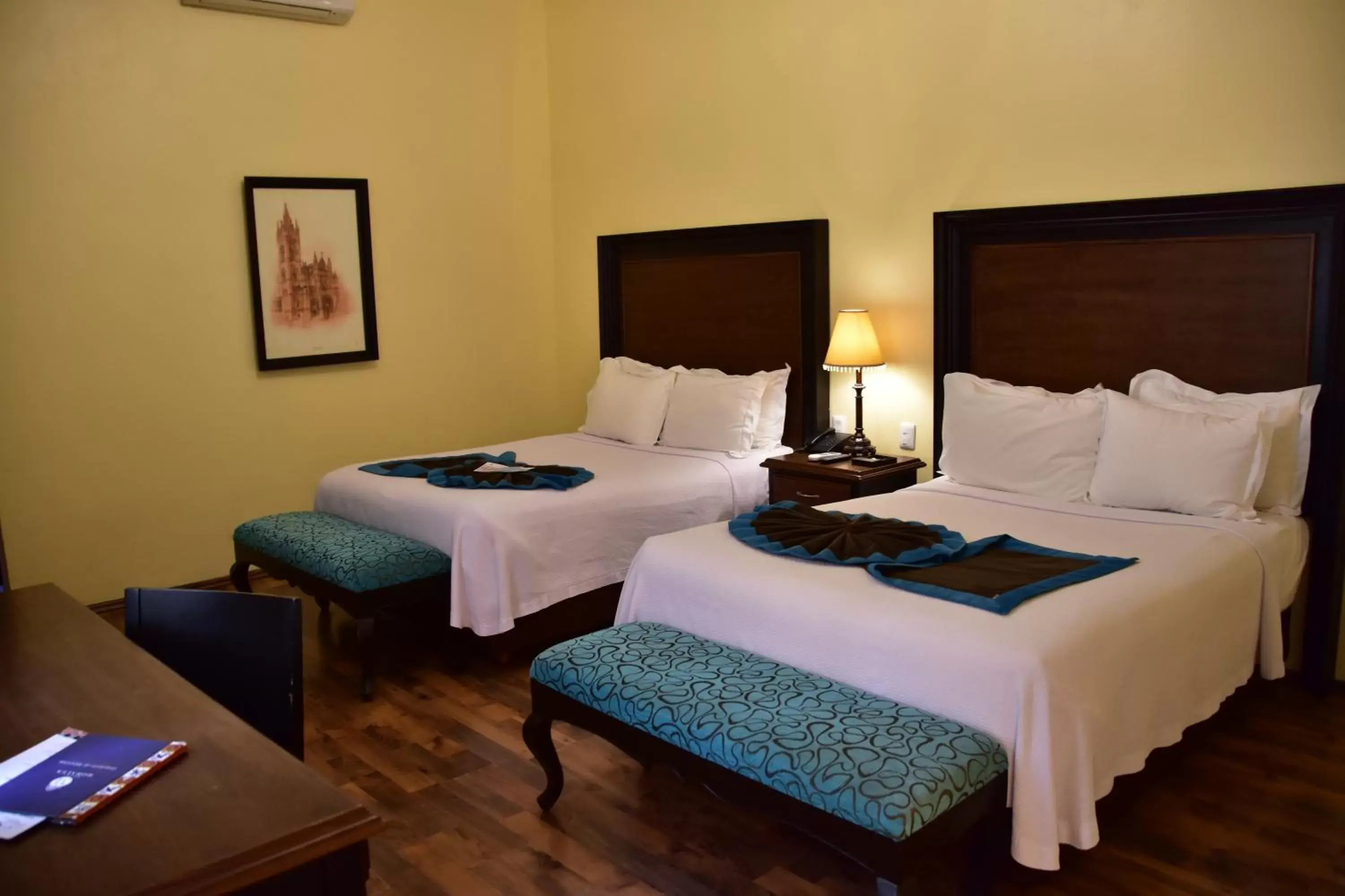 Bed in Hotel Morales Historical & Colonial Downtown Core Bed in Hotel Morales Historical & Colonial Downtown Core