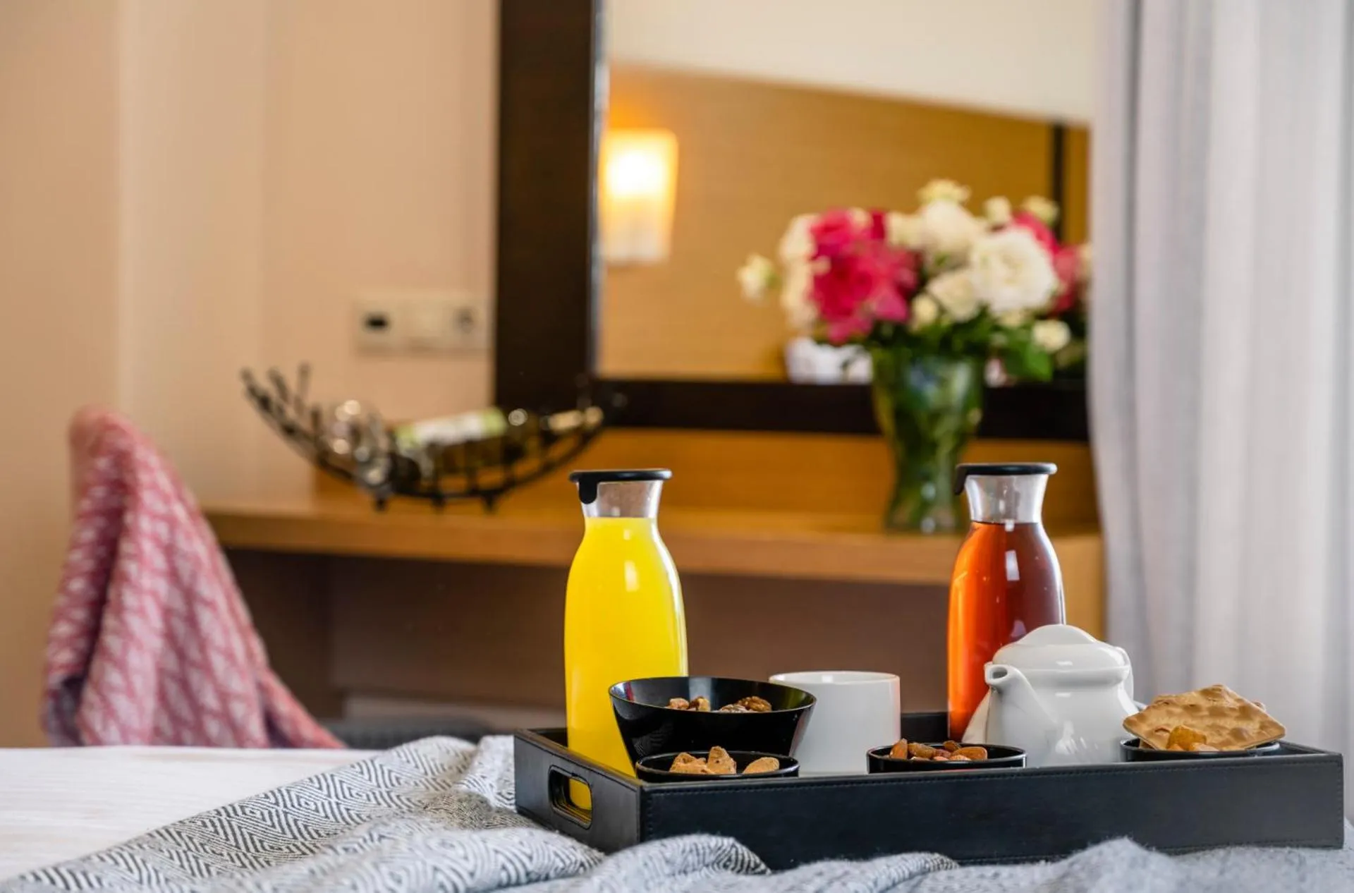 Photo of the whole room, Bed in Hotel Lefkas