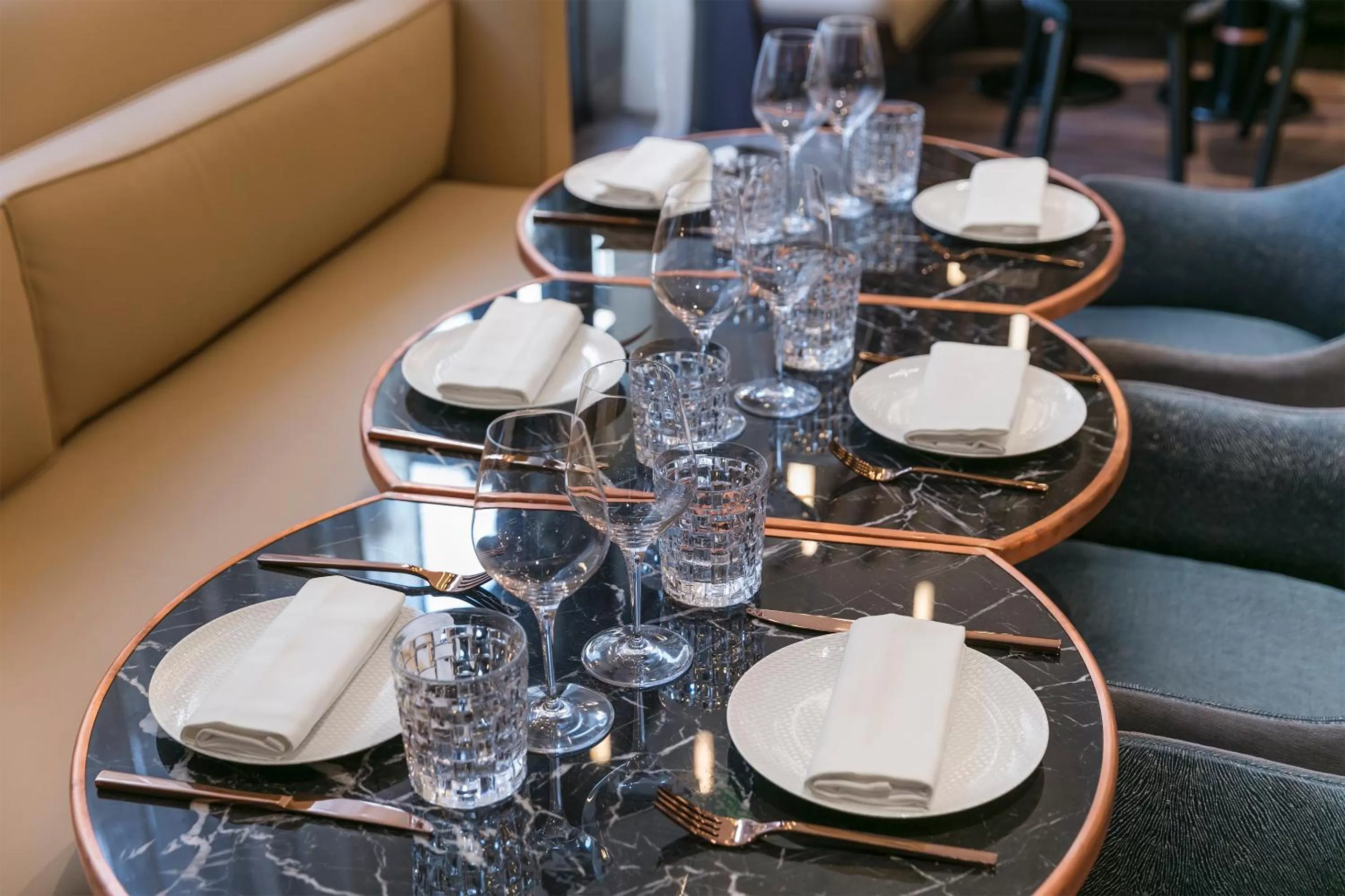 Restaurant/places to eat in Maison Albar - Le Pont-Neuf