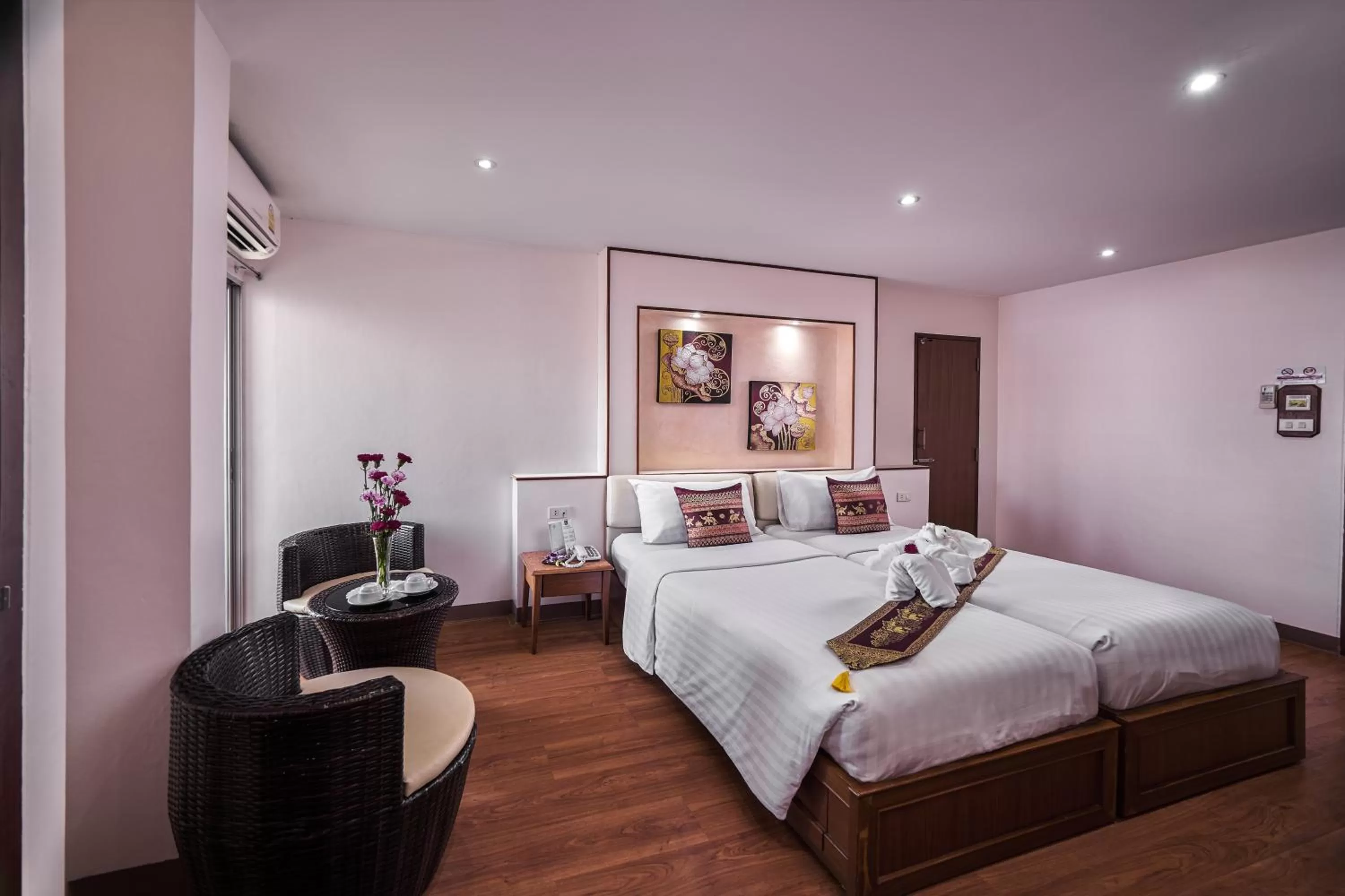 Photo of the whole room, Bed in KC Place Hotel Pratunam