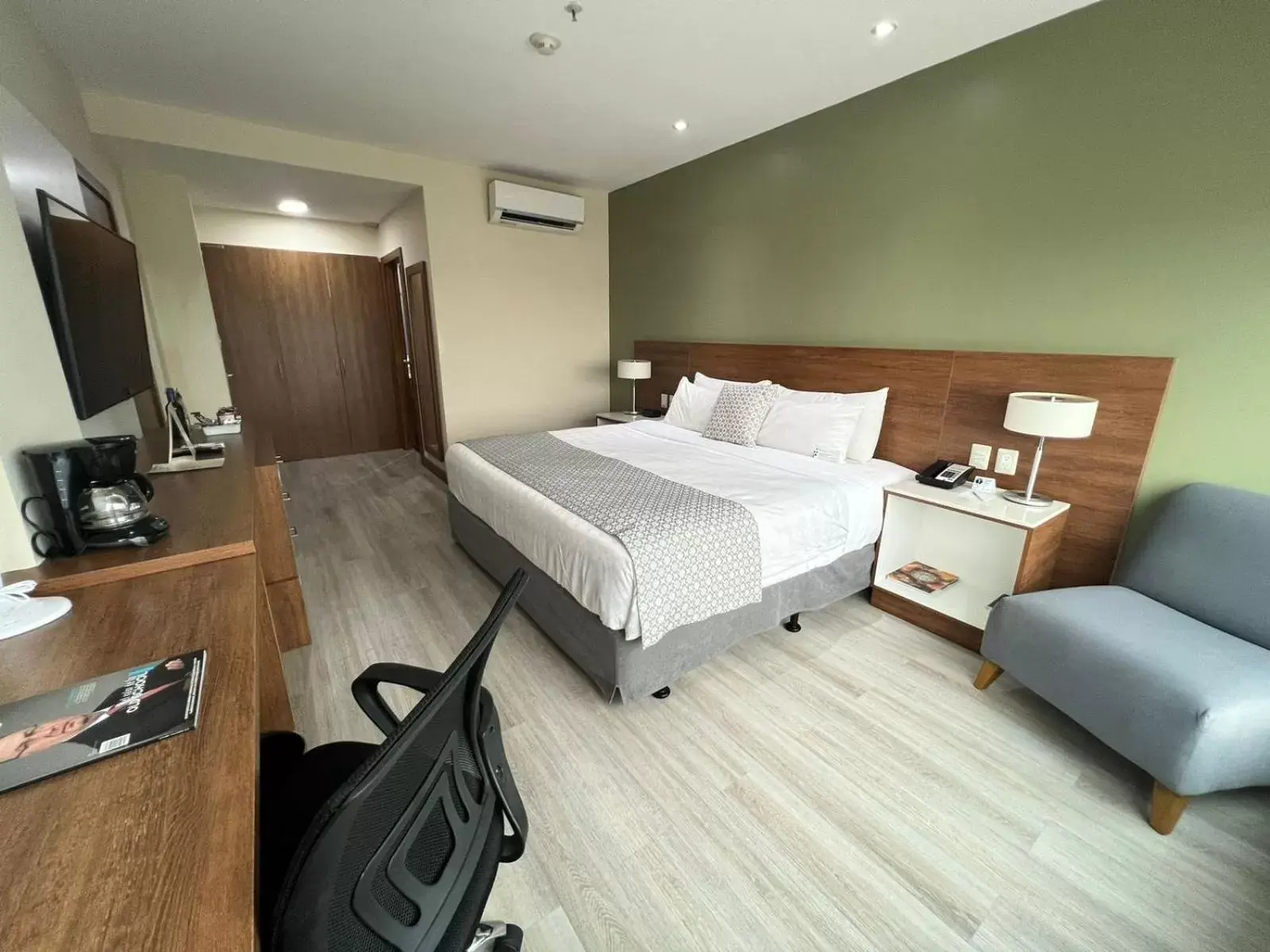 Bed in Wyndham Garden Guayaquil