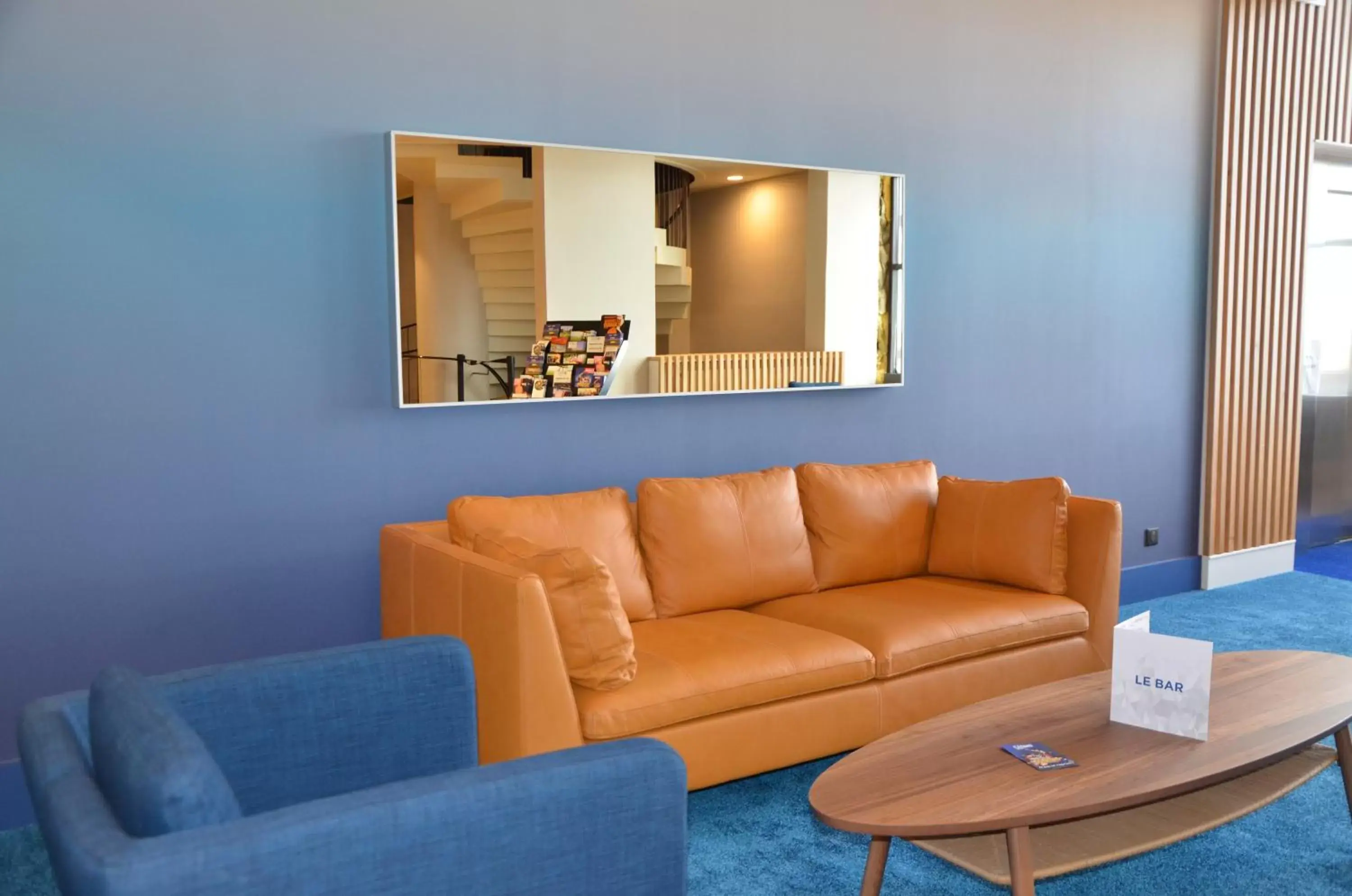 Seating Area in L'Échappée - Hôtel Casino Dieppe