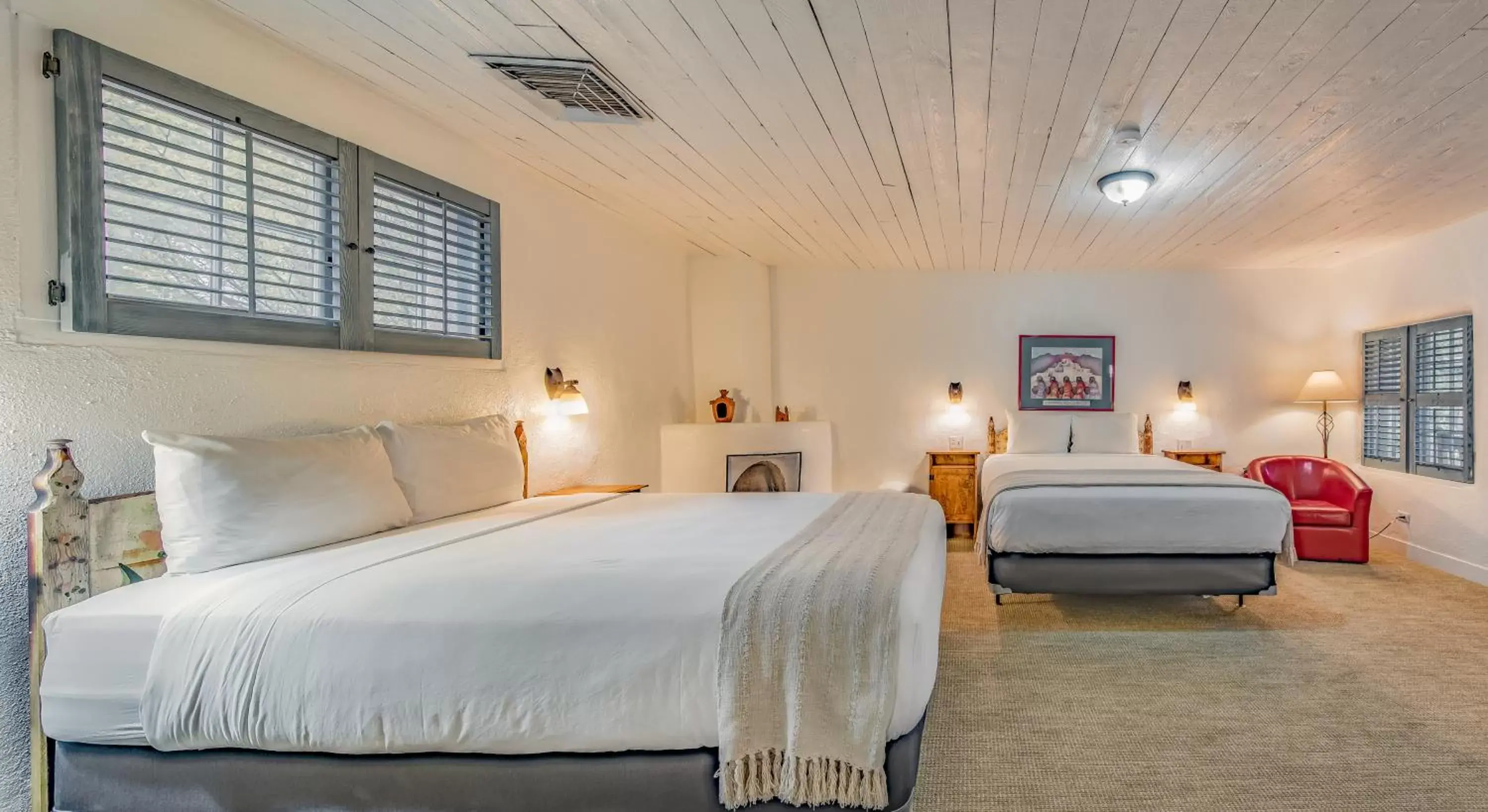 Bed in The Historic Taos Inn