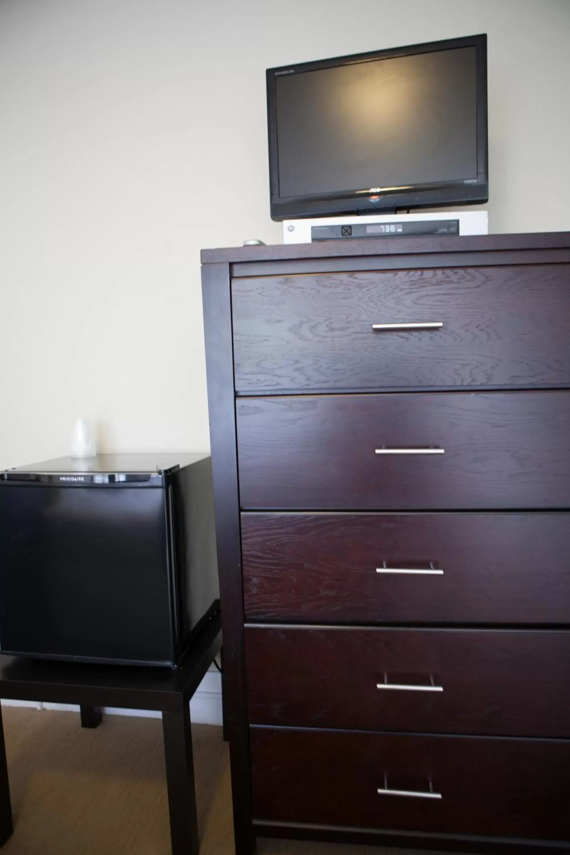 TV and multimedia, TV/Entertainment Center in Casa Loma Hotel