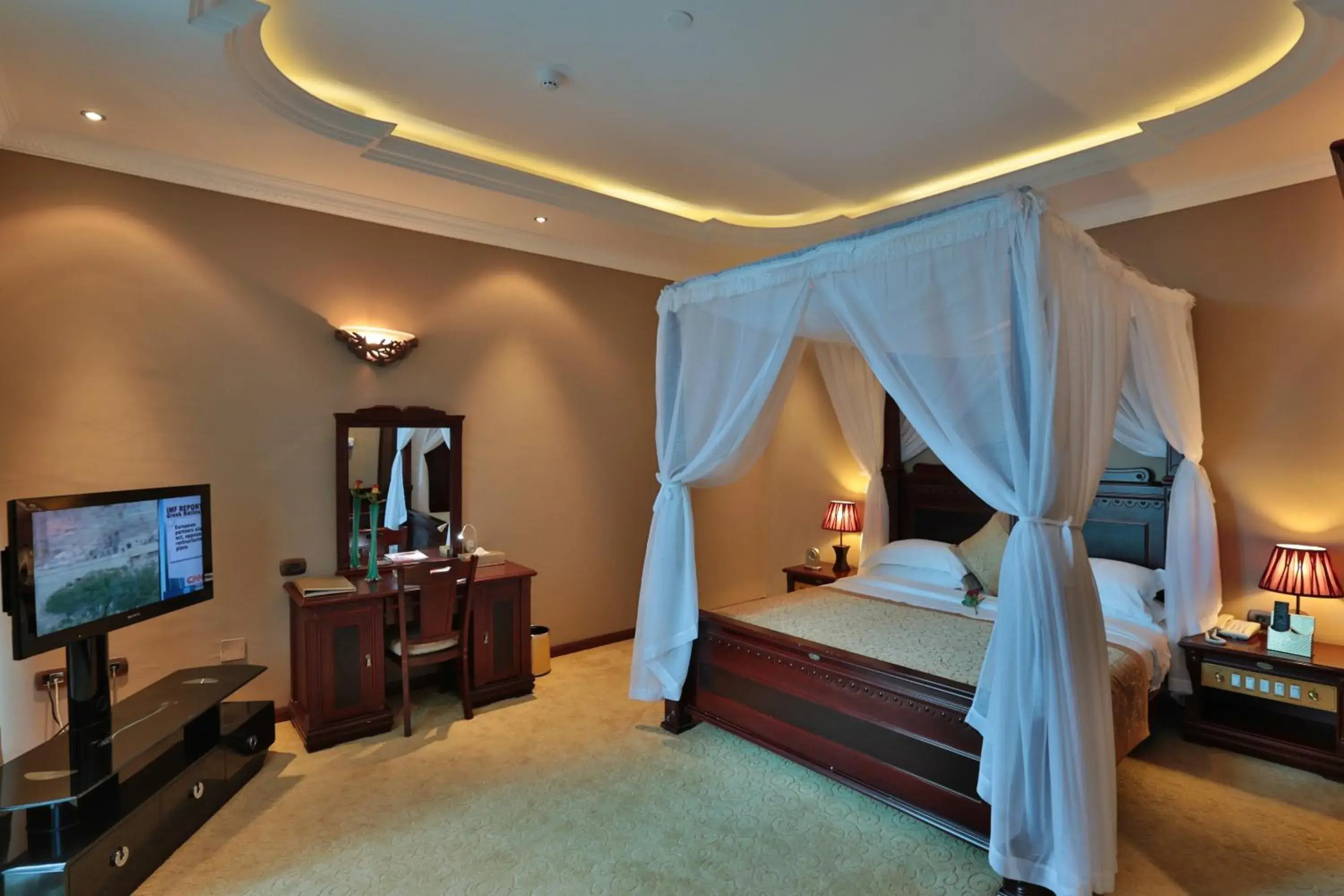 Bedroom, Bed in Friendship International Hotel