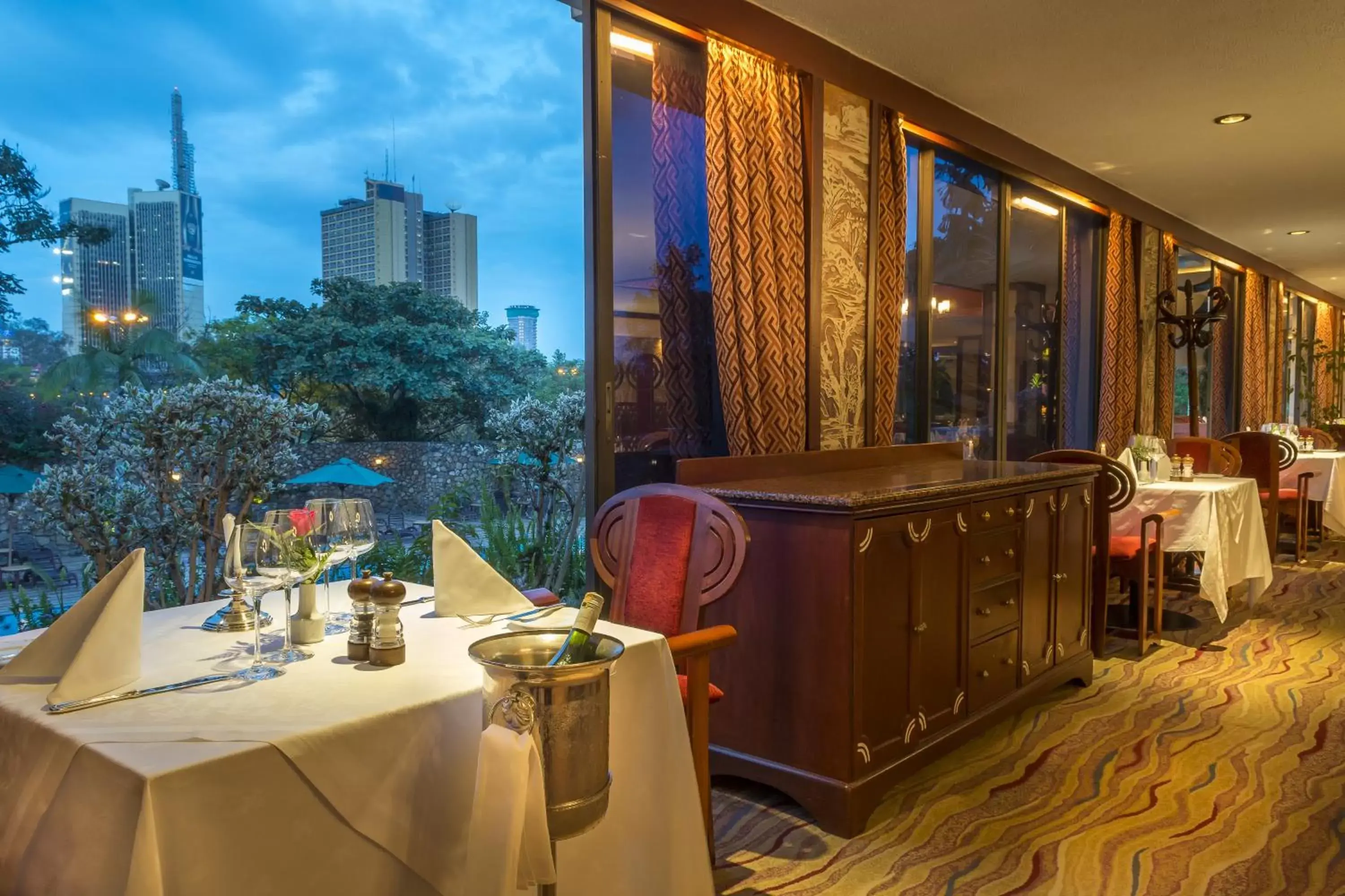 Restaurant/places to eat in Nairobi Serena Hotel