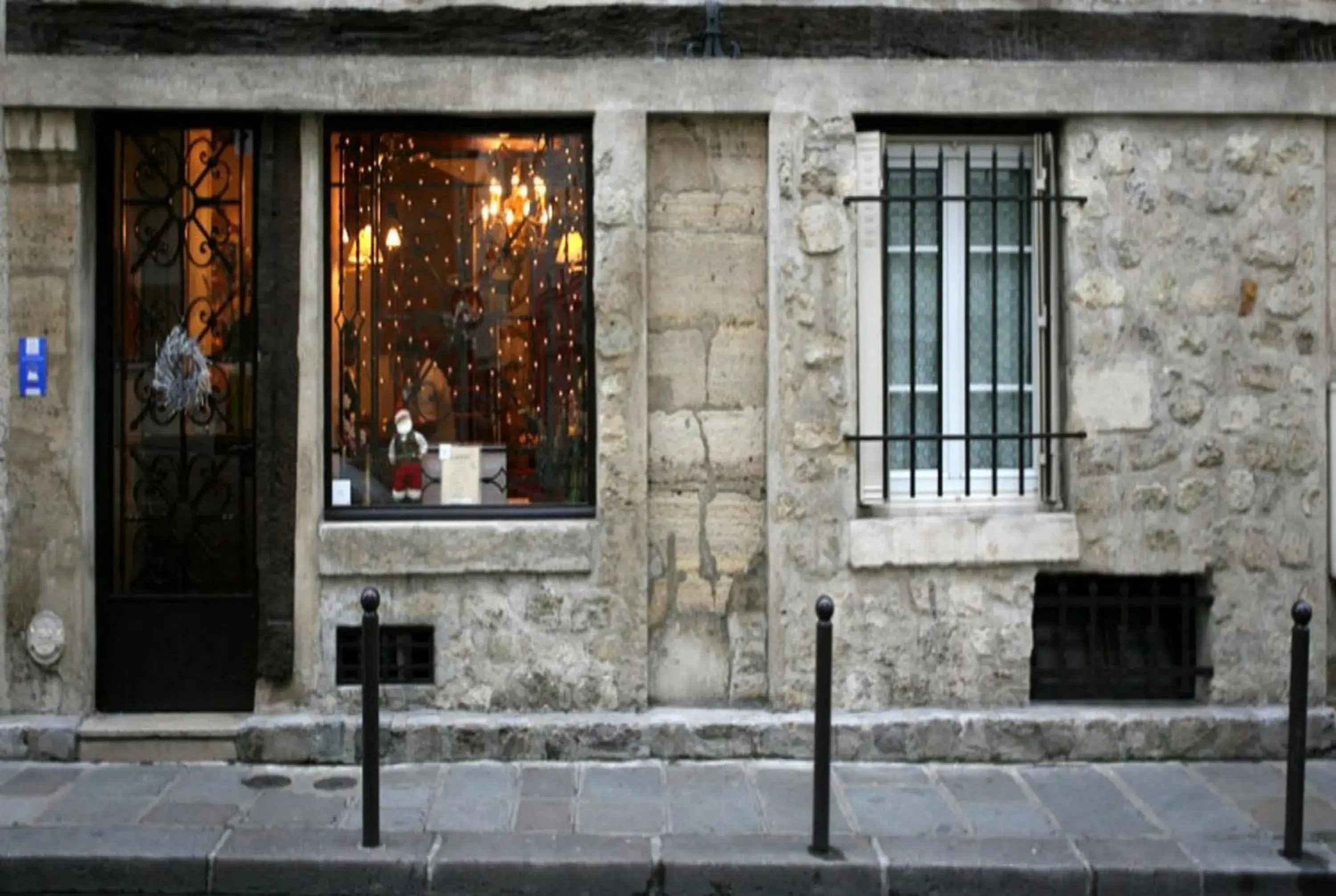 Facade/entrance in Tonic Hotel Saint Germain des Pr