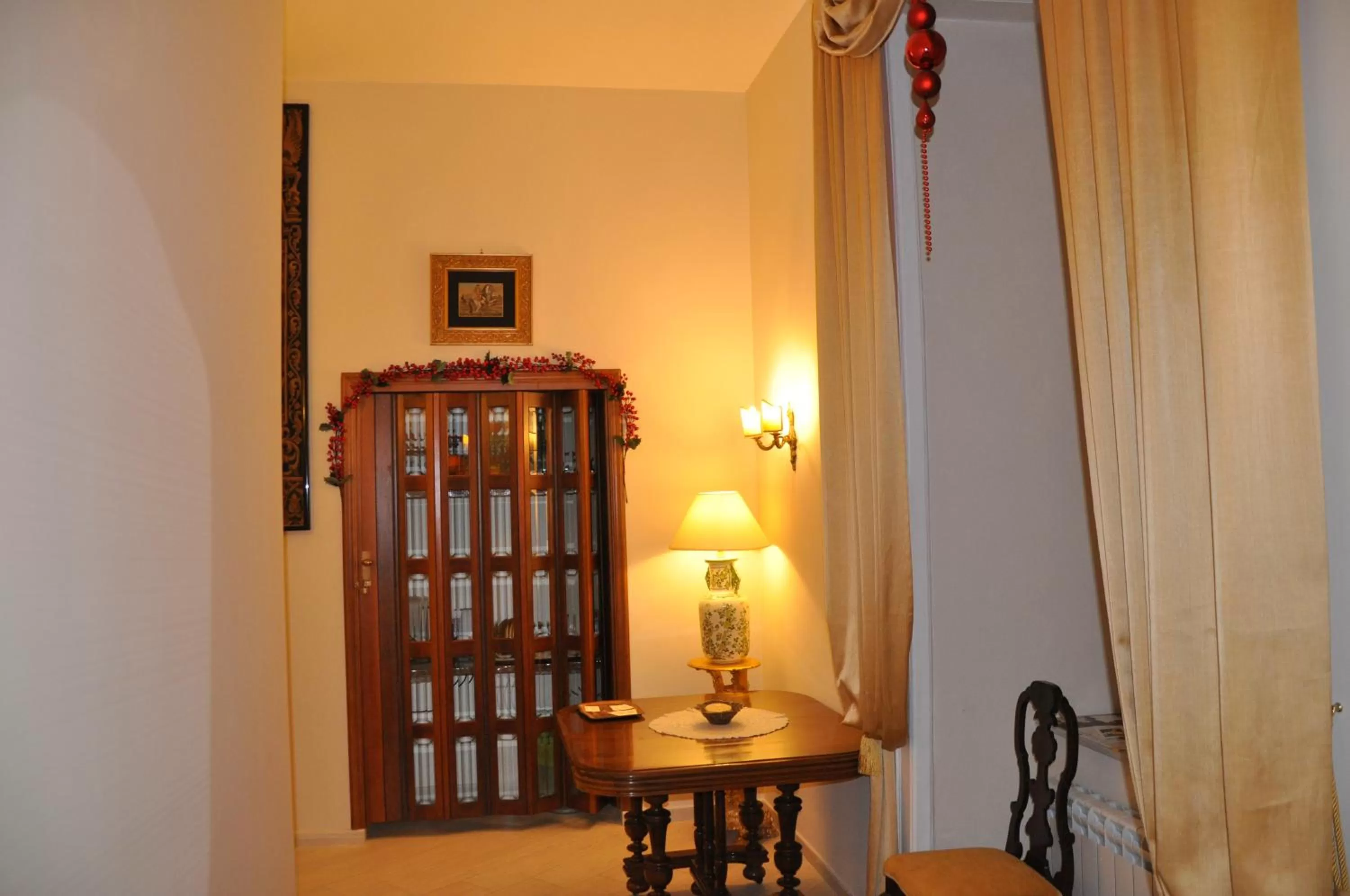 Decorative detail in Domus Borbonica