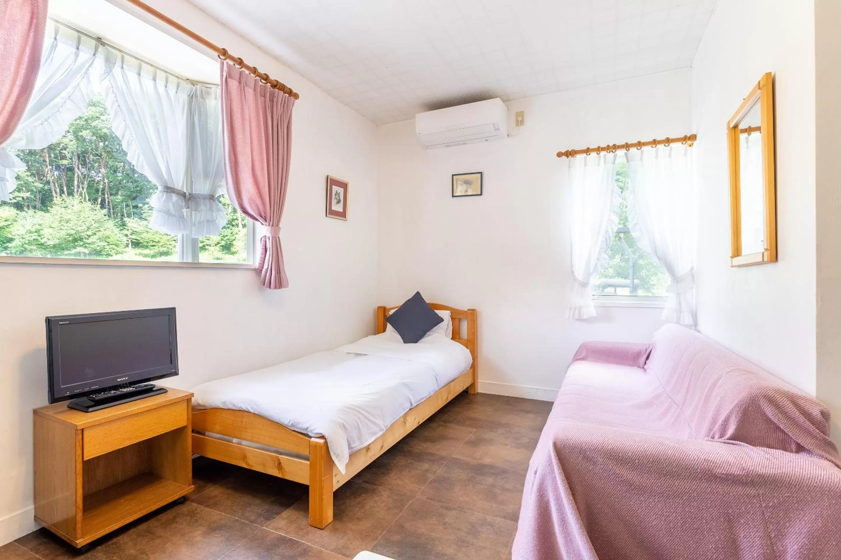 Photo of the whole room, Bed in Tabist Kiyosato Grandeur Yatsugatake