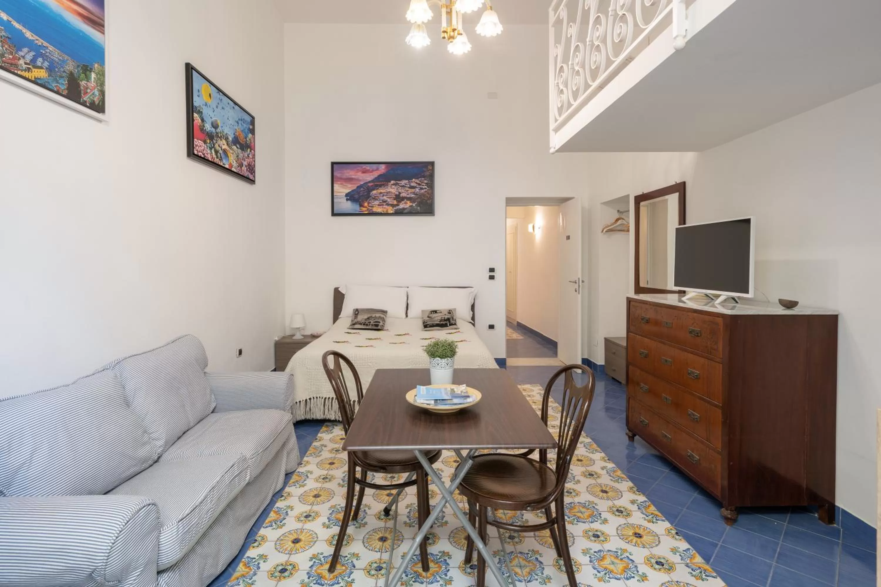 Kitchen or kitchenette in The Charming Suites