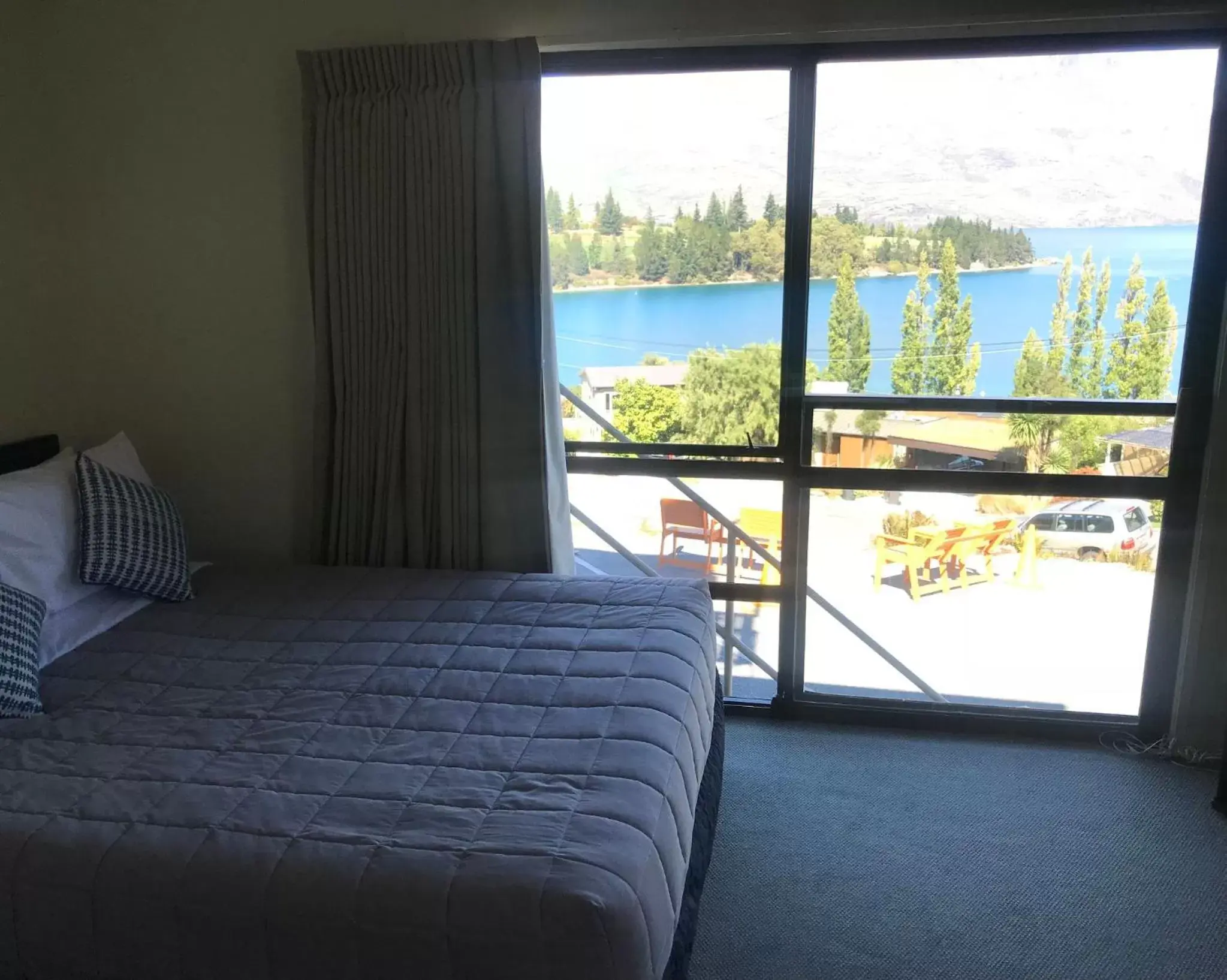 Lakeview Two Bedroom with Kitchenette in Earnslaw Lodge