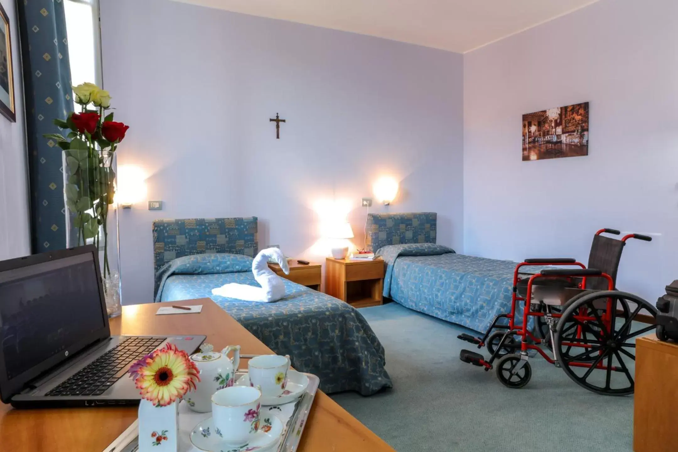 Facility for disabled guests, Bed in Villa Cagnola