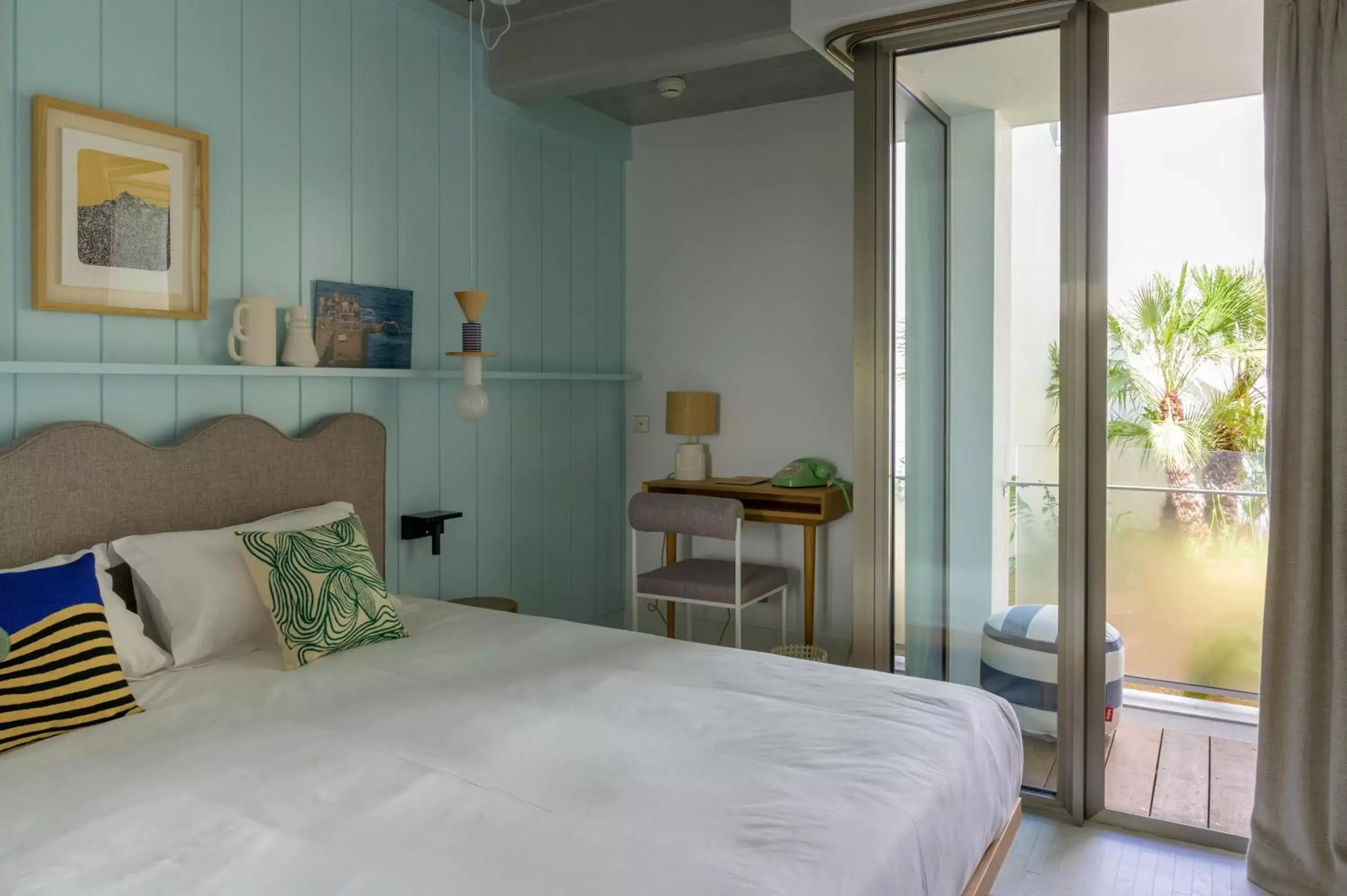 Bedroom, Bed in Hotel de La Plage - Nouvel Etablissement