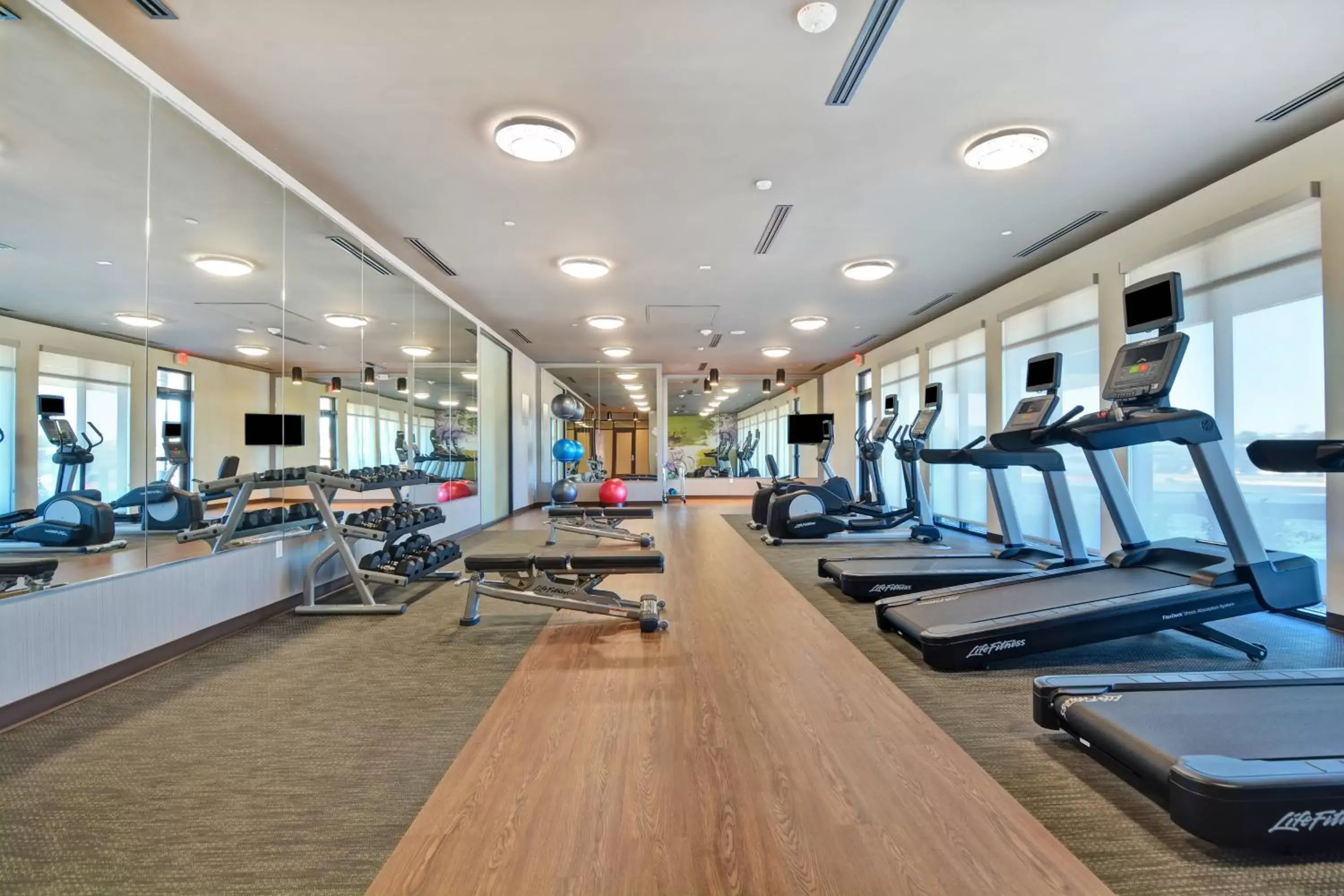 Fitness centre/facilities, Fitness Center/Facilities in Courtyard by Marriott Bentonville Rogers Promenade