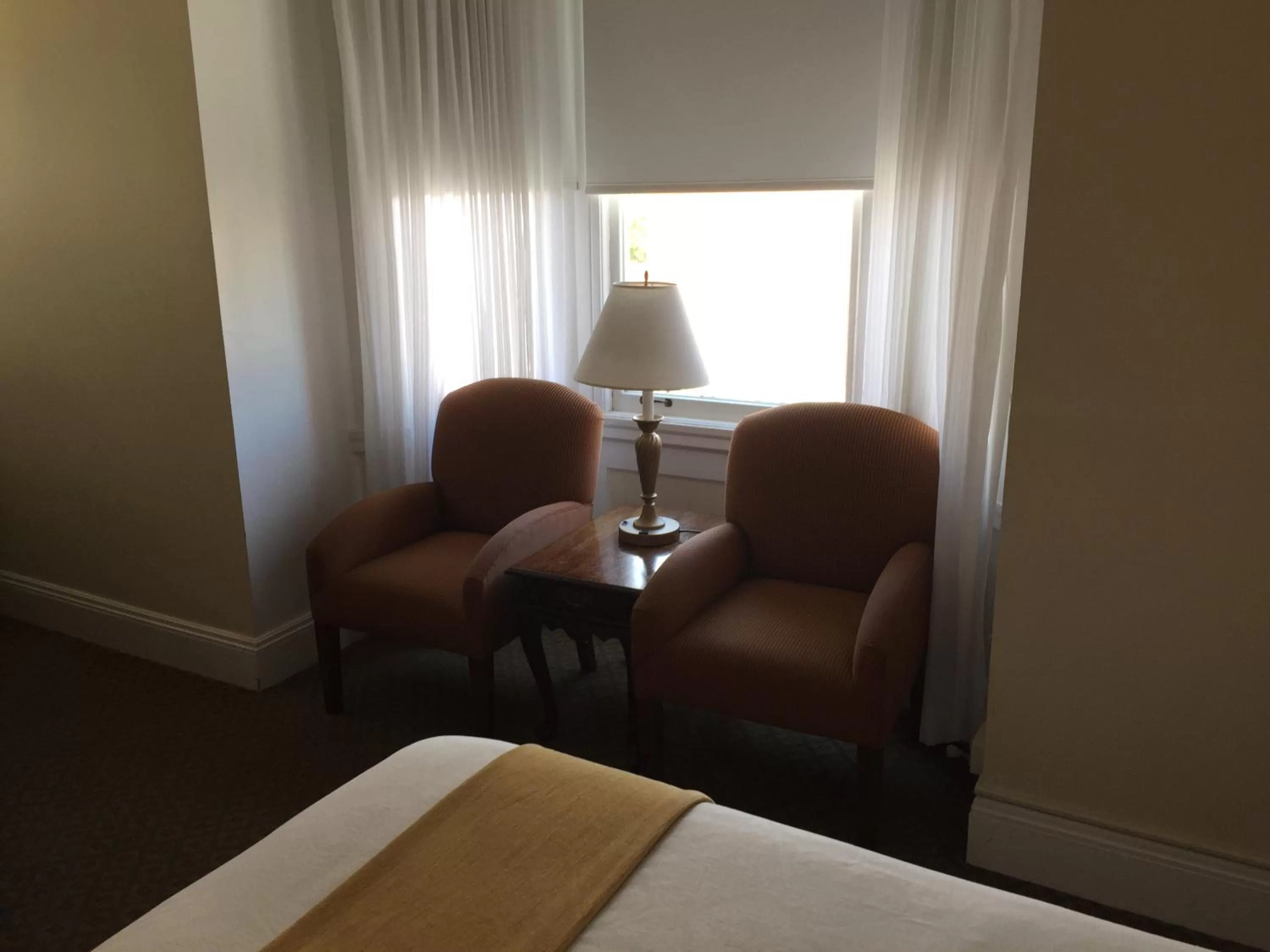 Seating area, Bed in Beresford Arms