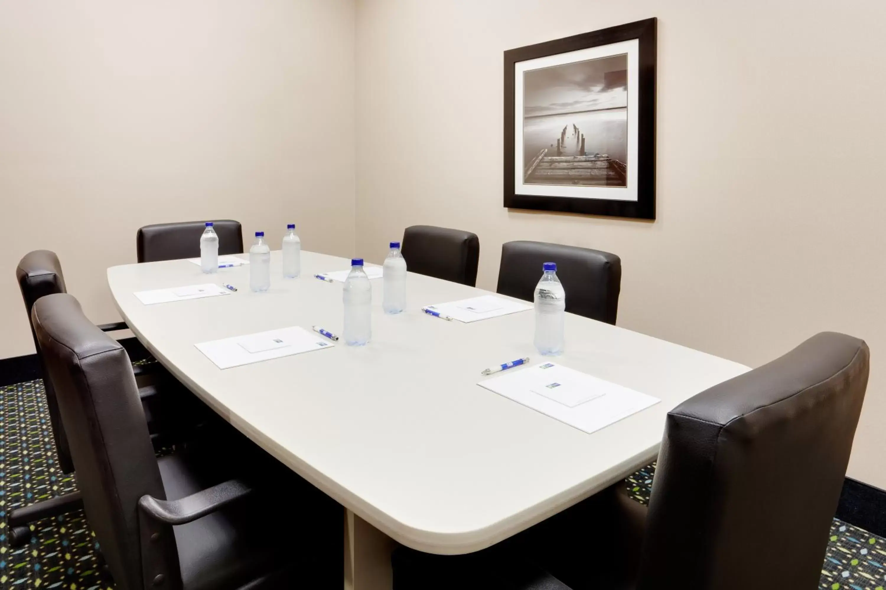 Meeting/conference room in Holiday Inn Express & Suites Smithfield - Providence, an IHG Hotel
