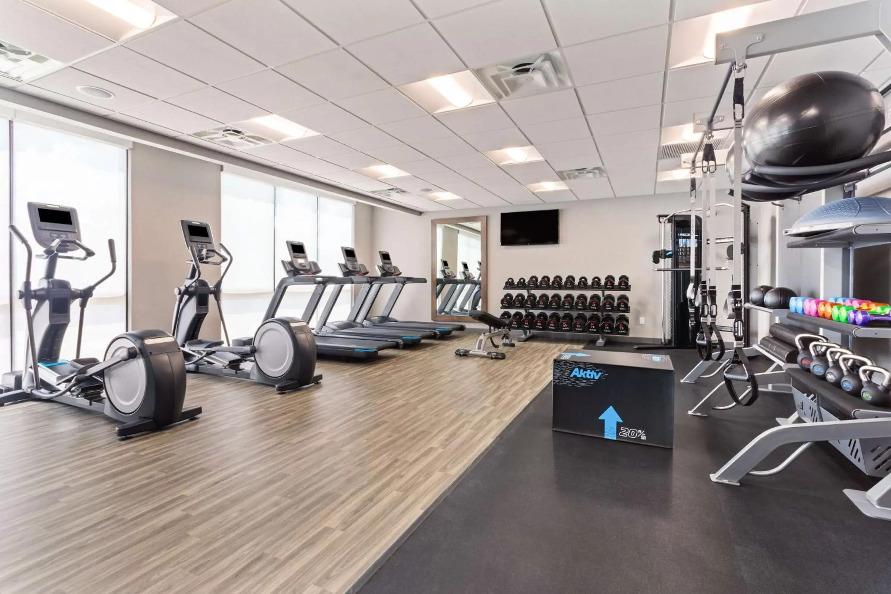 Fitness centre/facilities, Fitness Center/Facilities in Hampton Inn & Suites Alachua I-75, FL