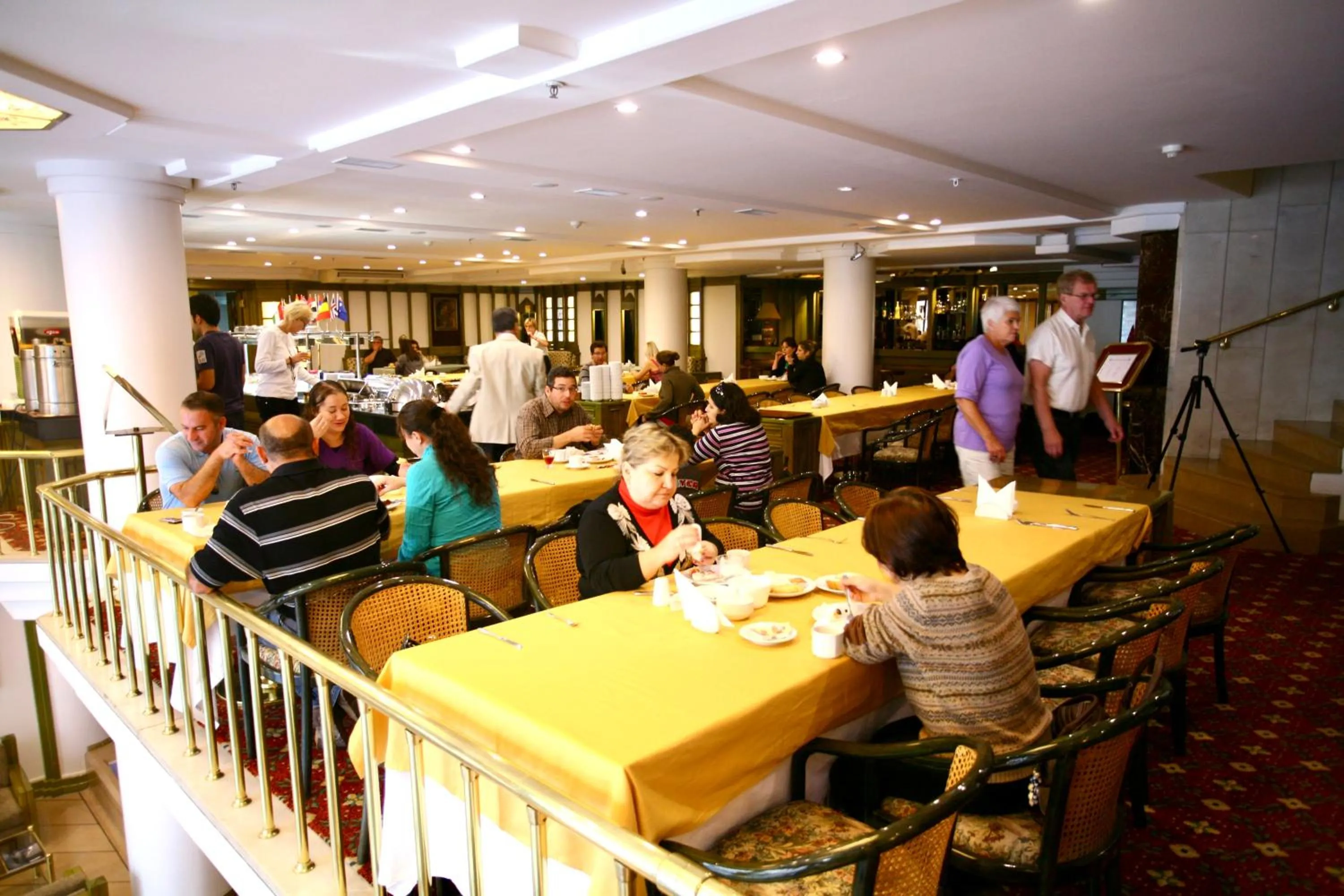 Restaurant/places to eat in Istanbul Royal Hotel