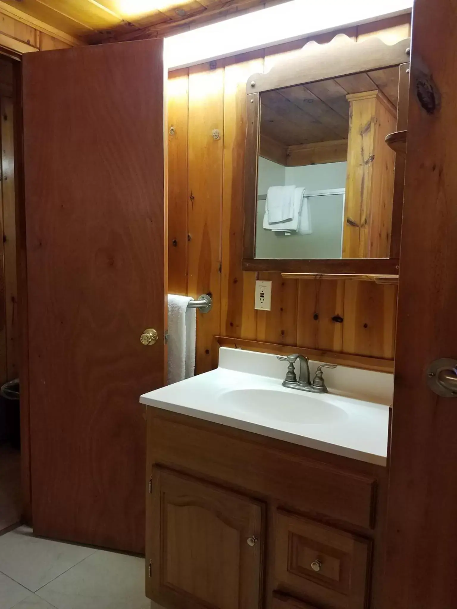 Bathroom in Fern River Resort