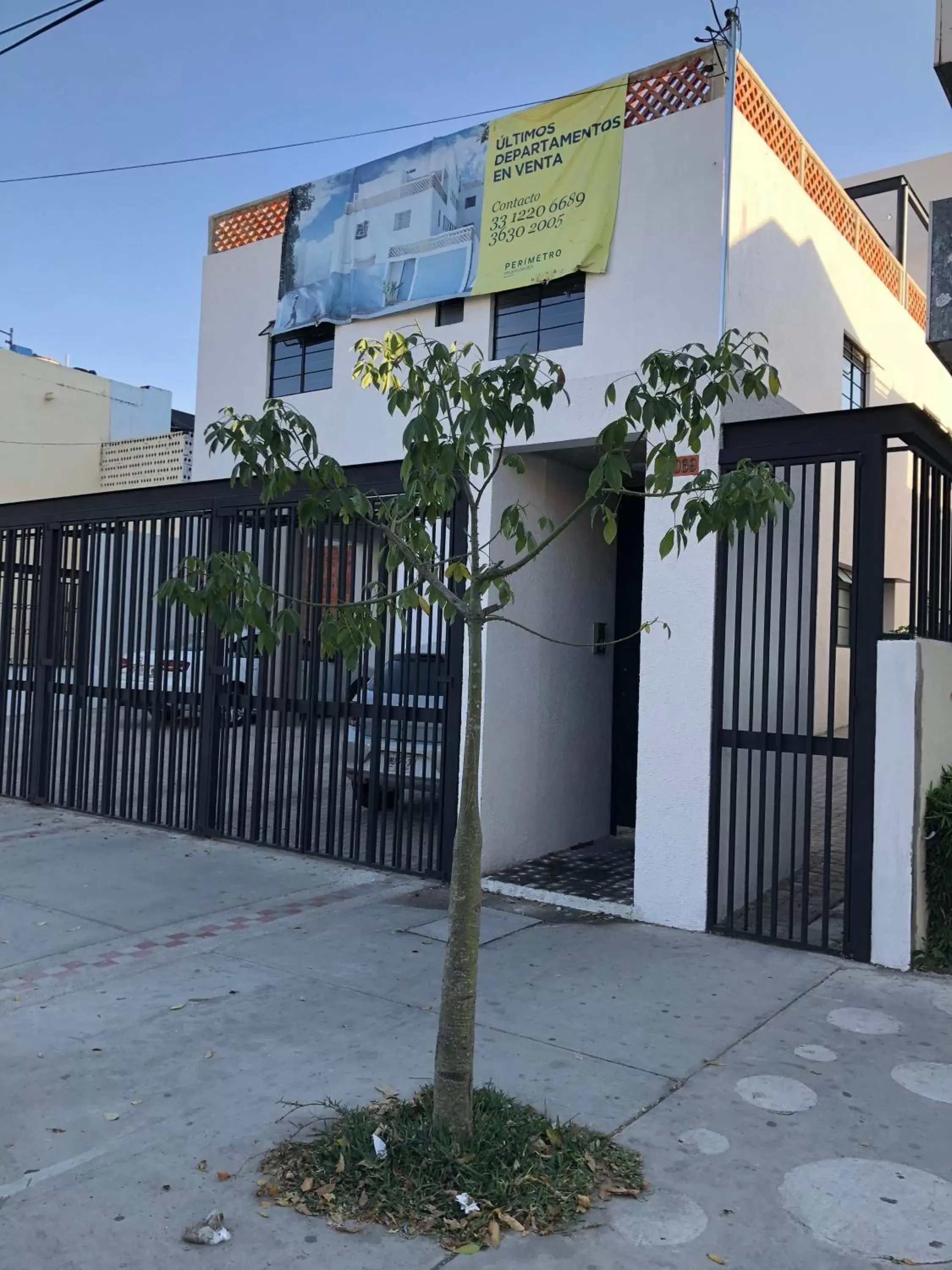 Facade/entrance, Property Building in Casa Nican by Barrio Mexico