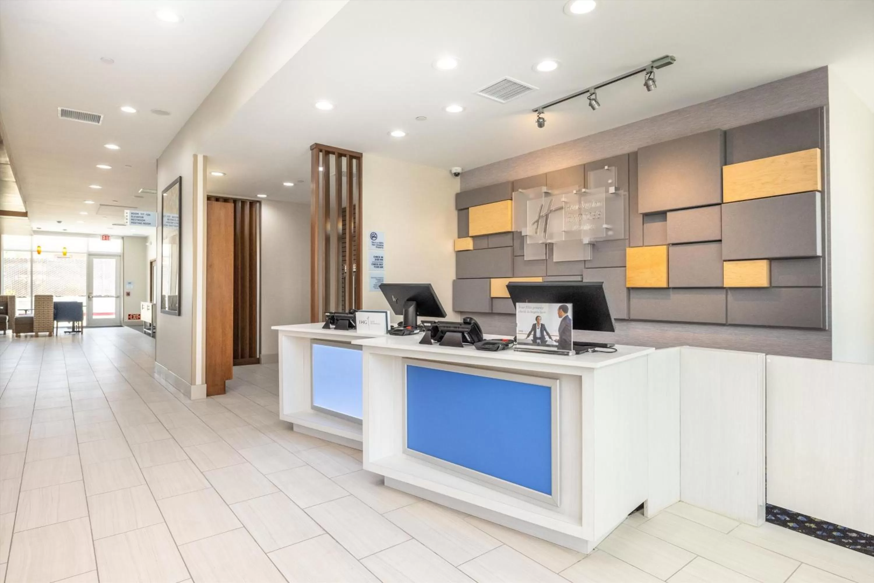 Property building in Holiday Inn Express & Suites - San Jose Silicon Valley by IHG