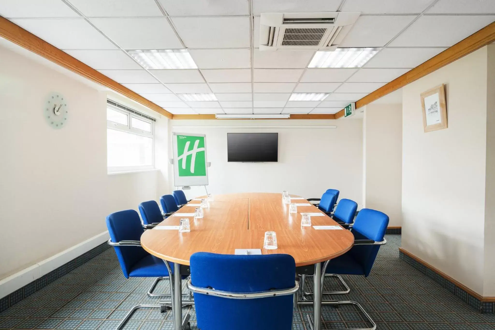 Meeting/conference room in Holiday Inn Derby/Nottingham, an IHG Hotel