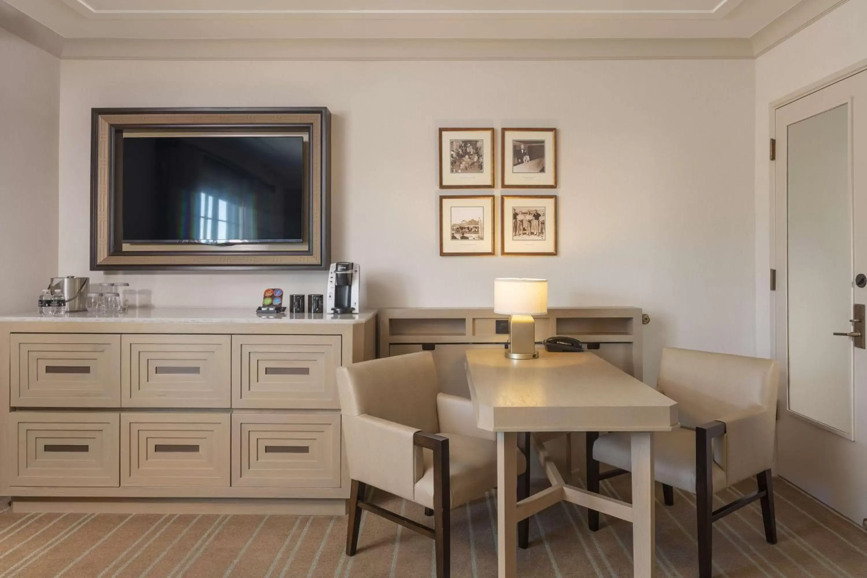 Bedroom, Dining Area in Arizona Biltmore A Waldorf Astoria Resort