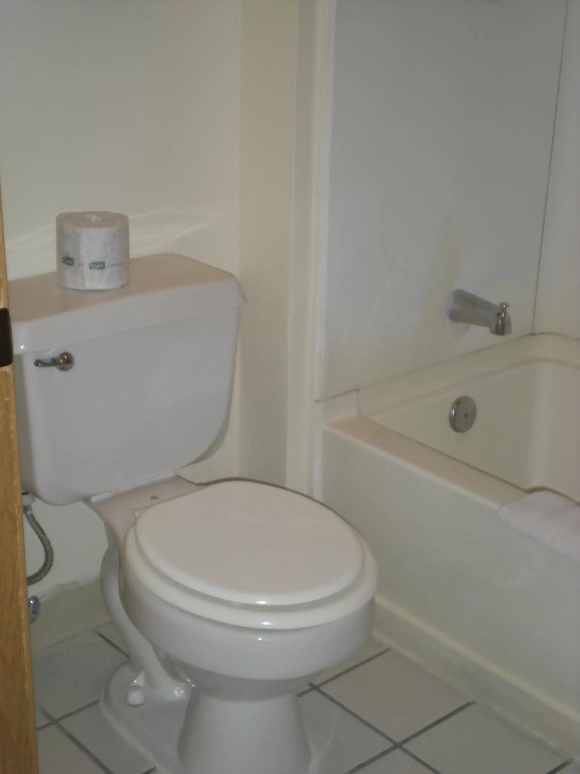 Toilet, Bathroom in Travelers Inn - Phoenix