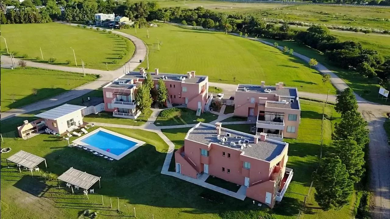 Lomas del Real Aparthotel
