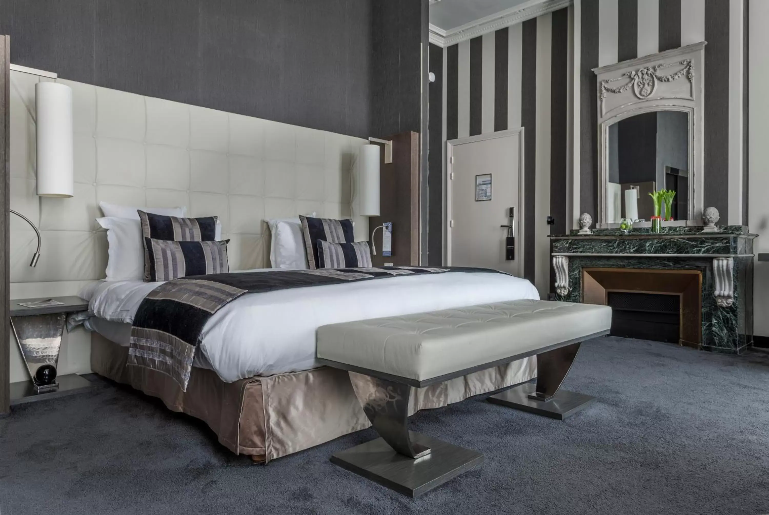 Bedroom, Bed in La Cour des Consuls Hotel and Spa Toulouse - MGallery