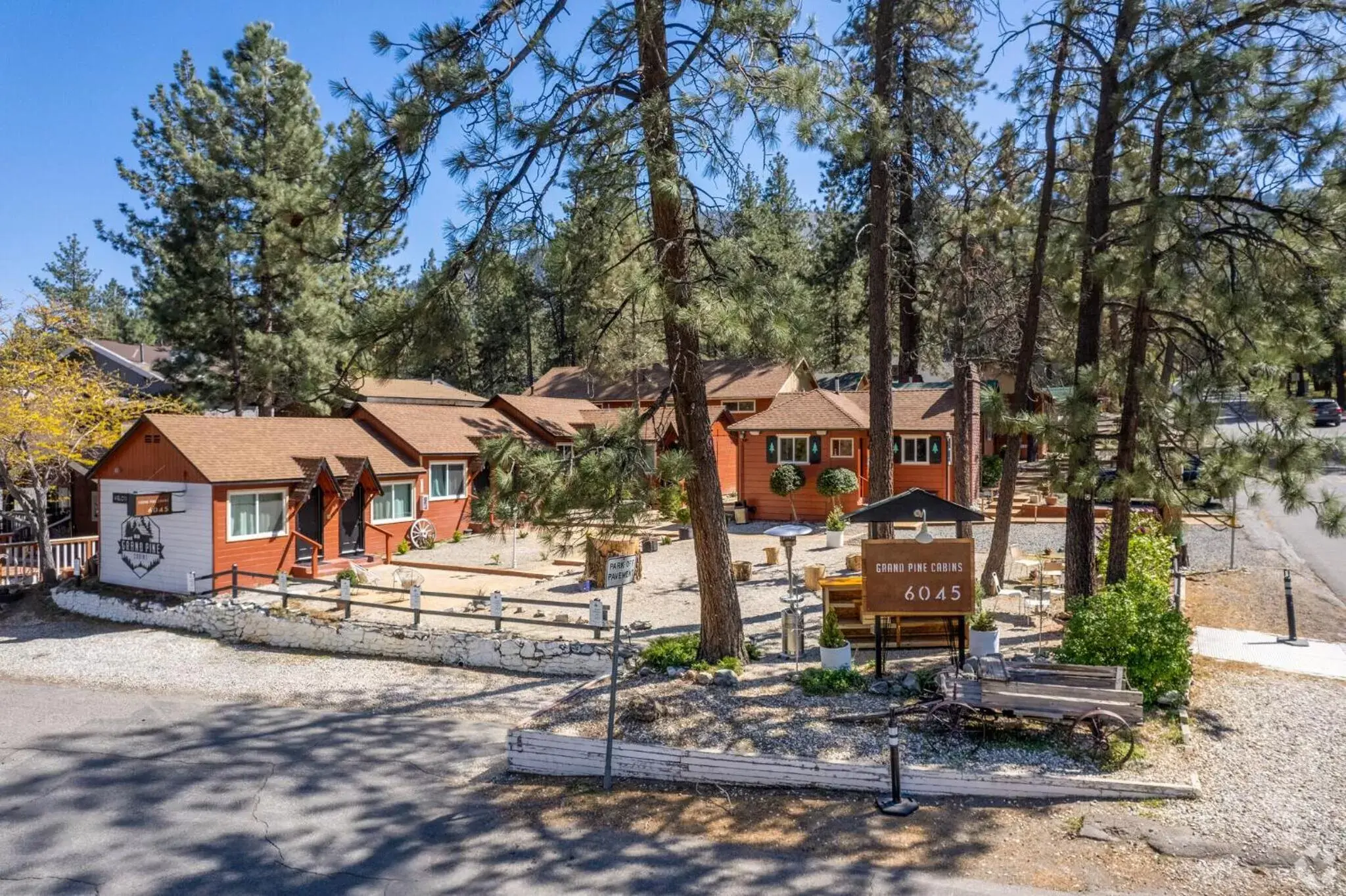 Property Building in Grand Pine Cabins