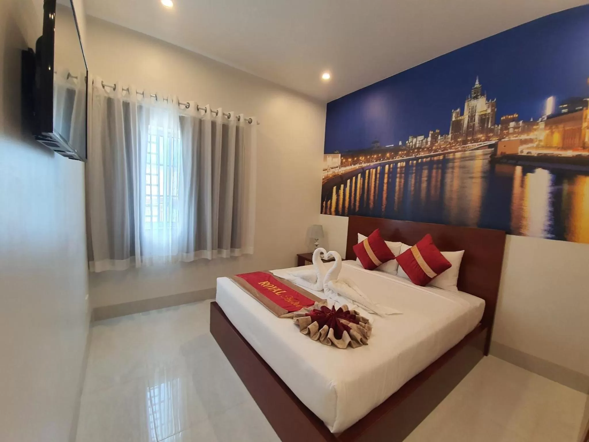 Photo of the whole room in Royal Hotel