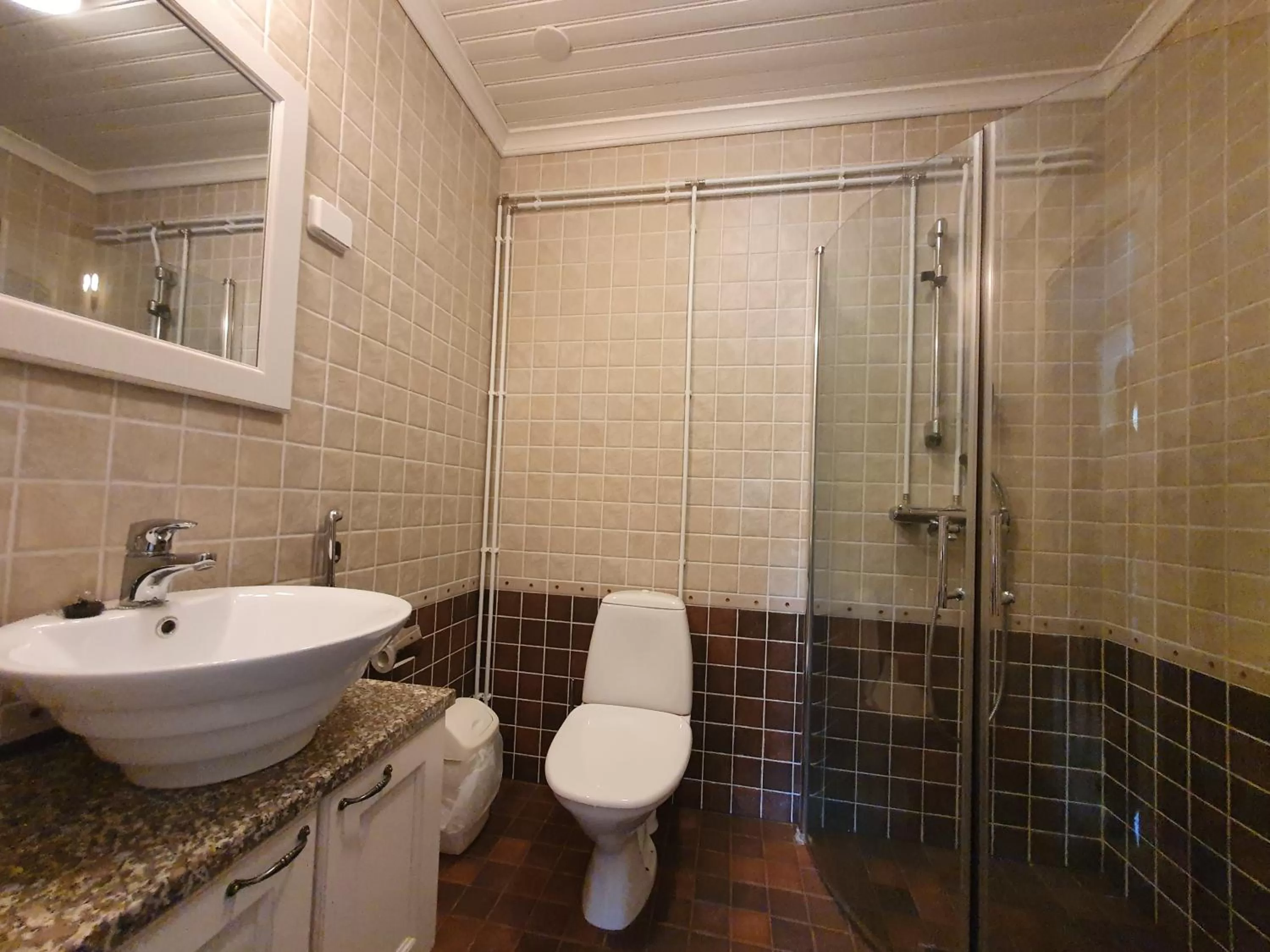 Bathroom in B&B Lomamokkila